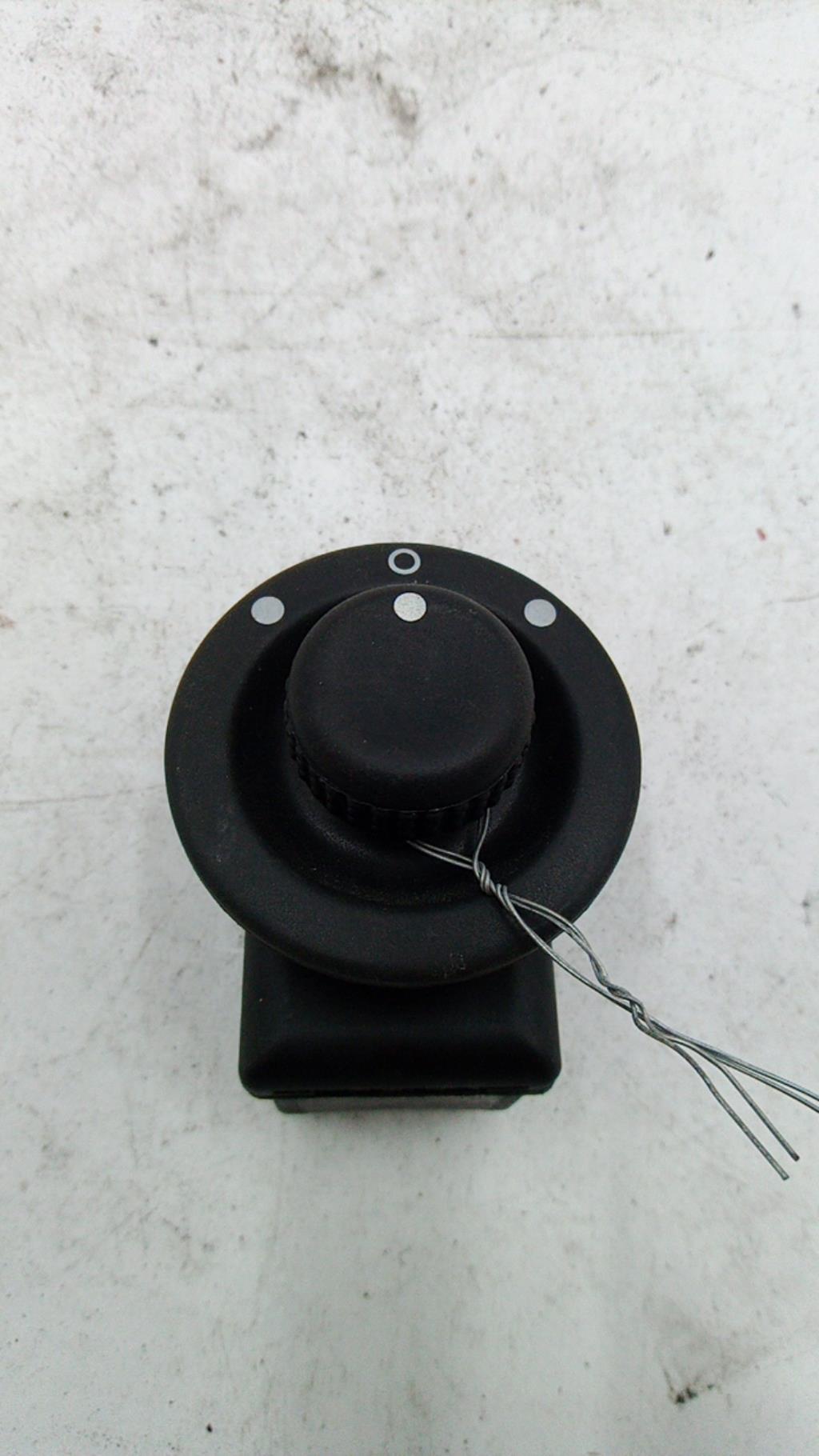 Commande retroviseurs RENAULT KANGOO 1 PHASE 2 Essence - 1