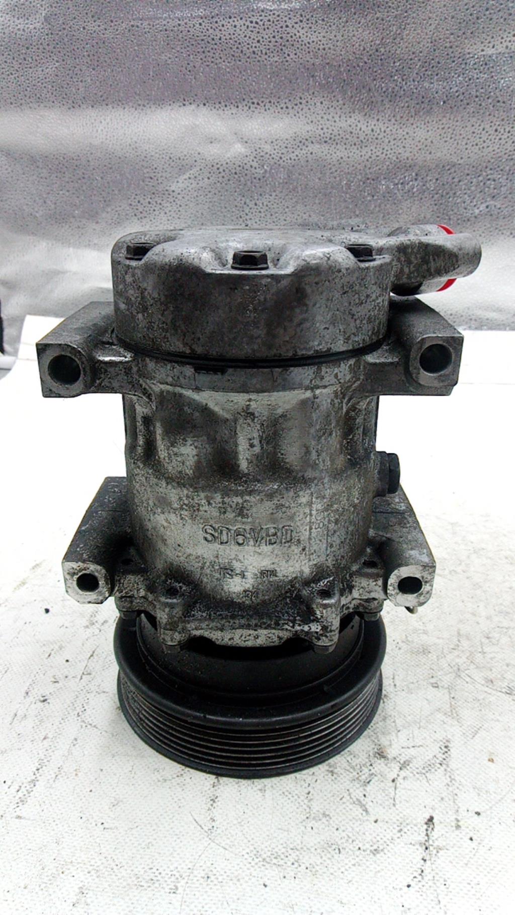 Compresseur clim RENAULT CLIO 2 PHASE 1 Essence - 1