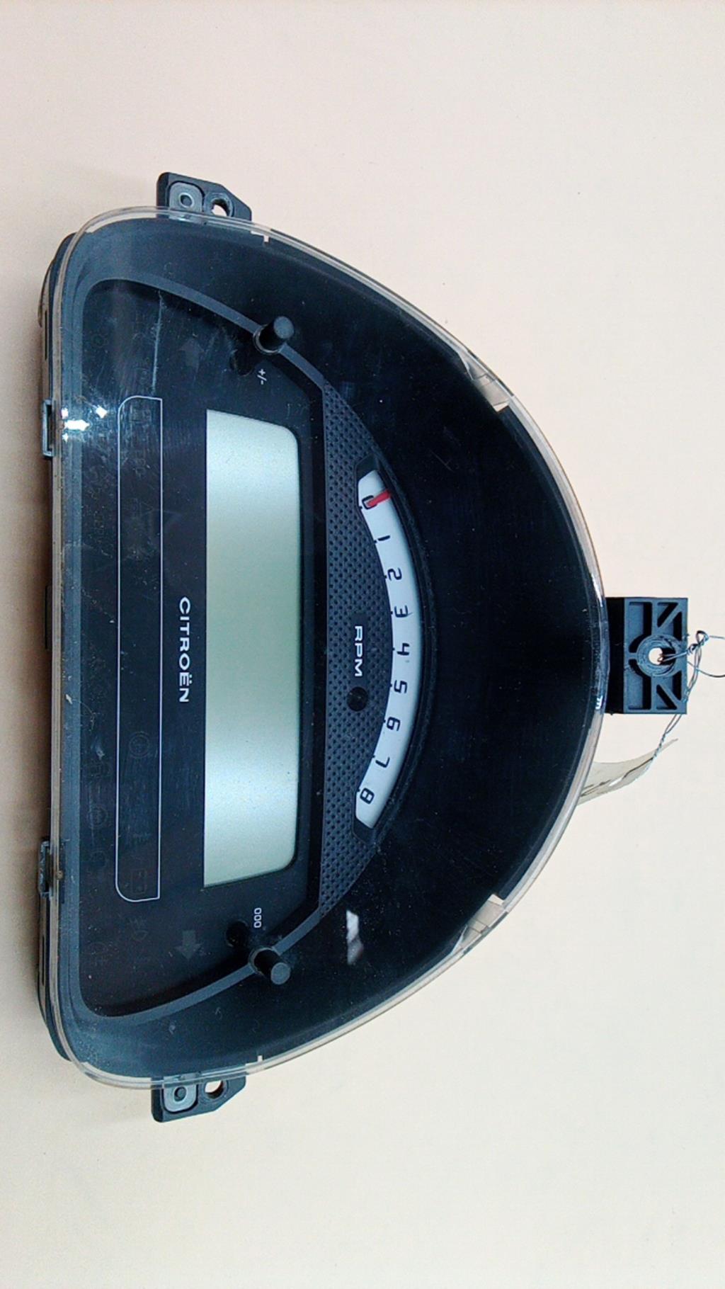 Compteur CITROEN C3 PLURIEL PHASE 2 CABRIOLET Essence - 1