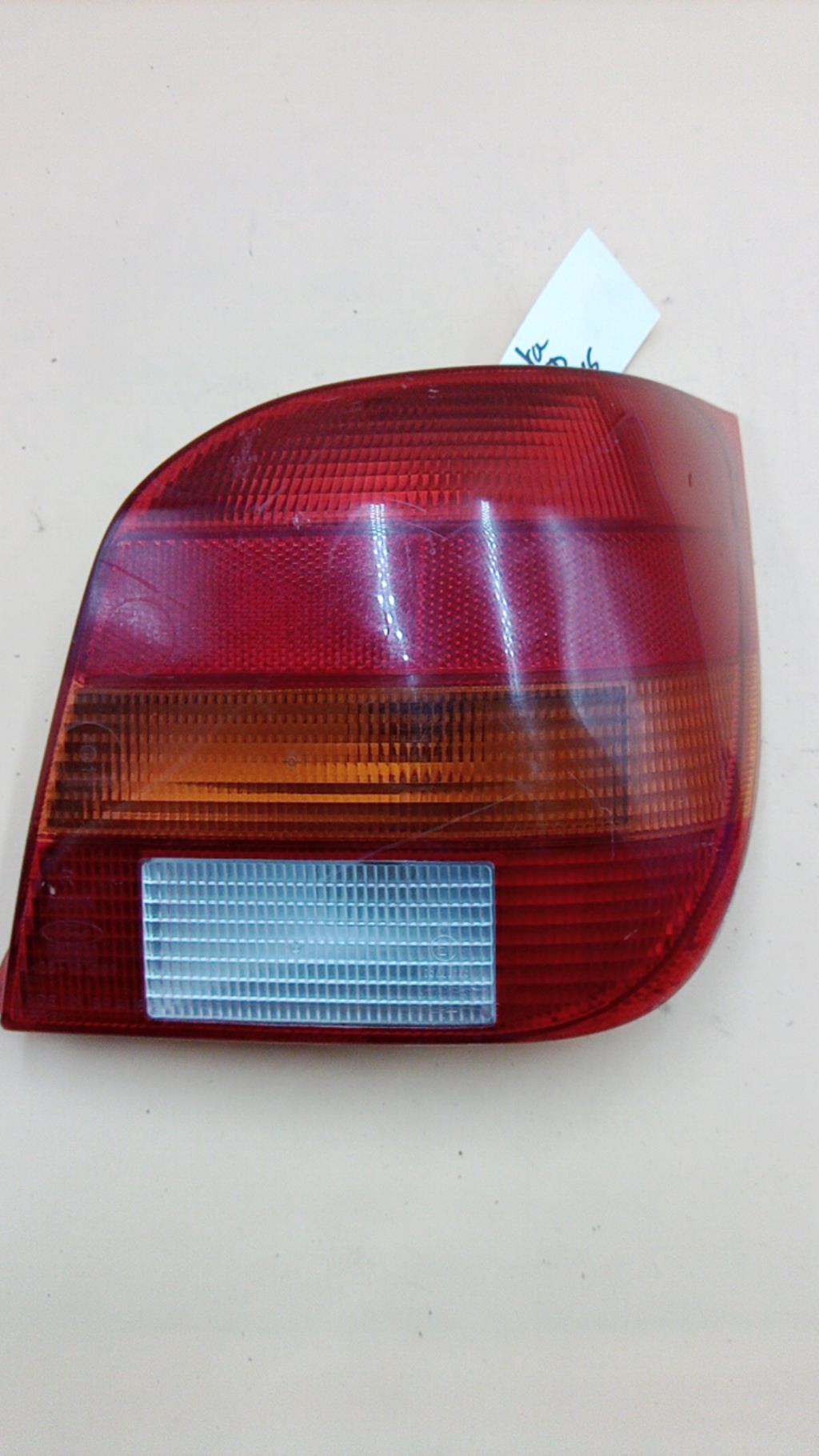 Fanale posteriore principale destro (luci) FORD FIESTA 3 PHASE 1 Gasolina - 1