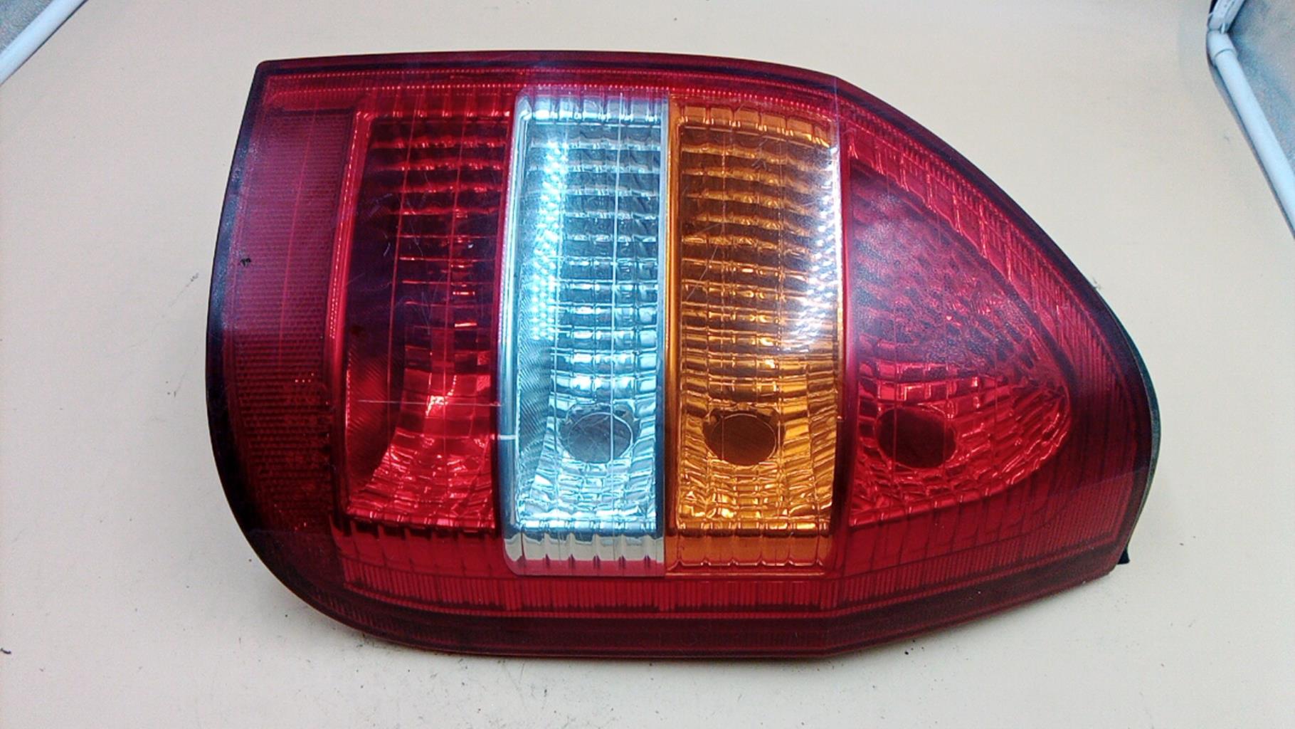 Fanale posteriore principale destro (luci) OPEL ZAFIRA A PHASE 1 Diésel - 1