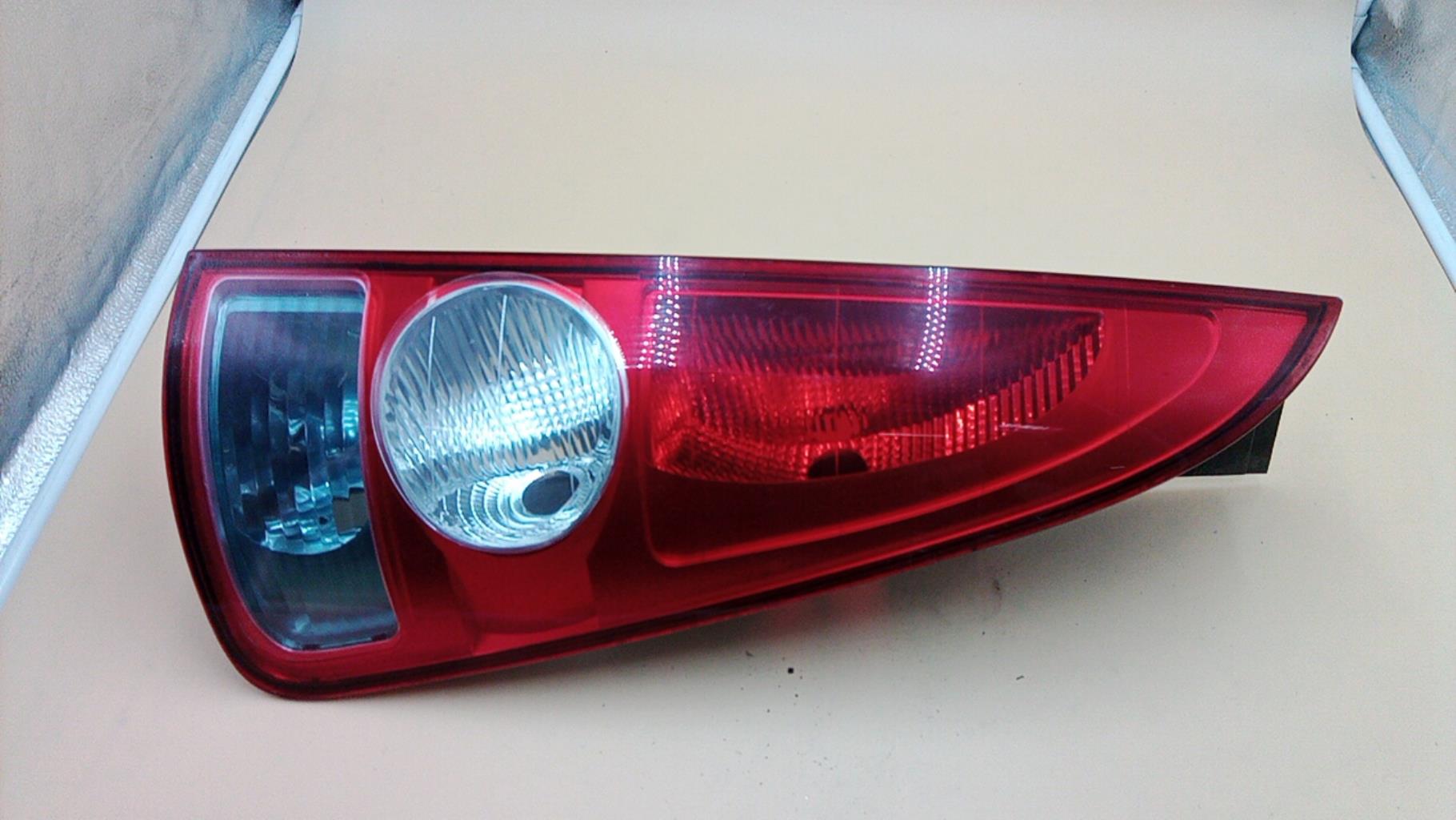 Fanale posteriore principale destro (luci) RENAULT ESPACE 4 PHASE 1 Diésel - 1