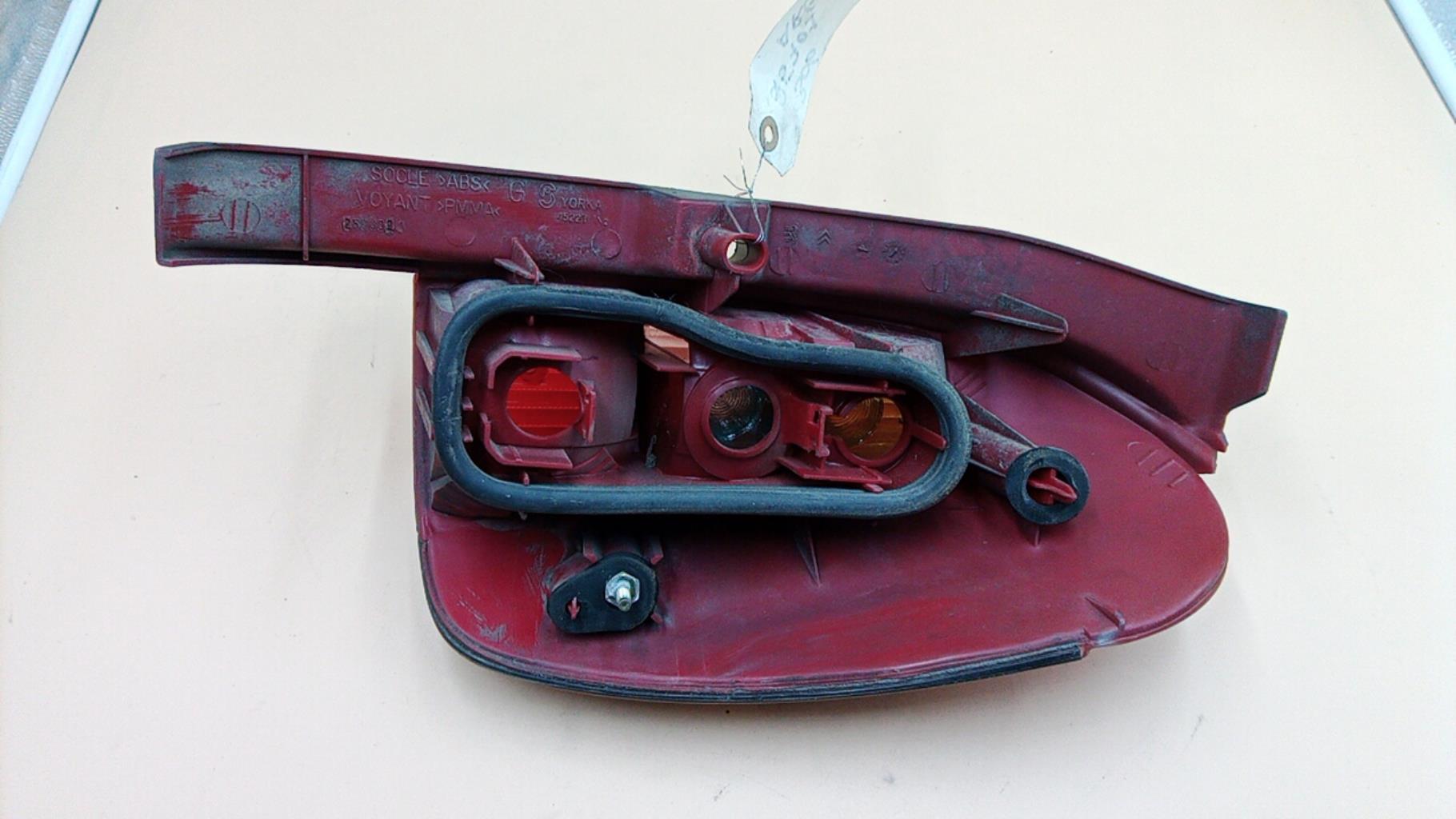 Fanale posteriore principale sinistro (luci) PEUGEOT 306 BREAK Diésel - 1