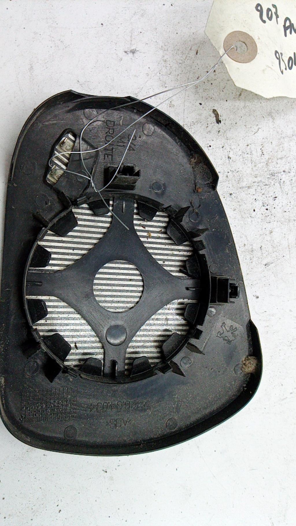Vetro specchietto retrovisore destro PEUGEOT 207 PHASE 1 BREAK  - 1