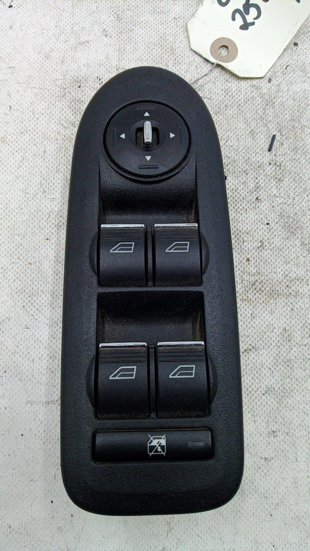 Interruttore lavacristalli anteriore sinistro FORD C-MAX 1 PHASE 2 Diésel - 1