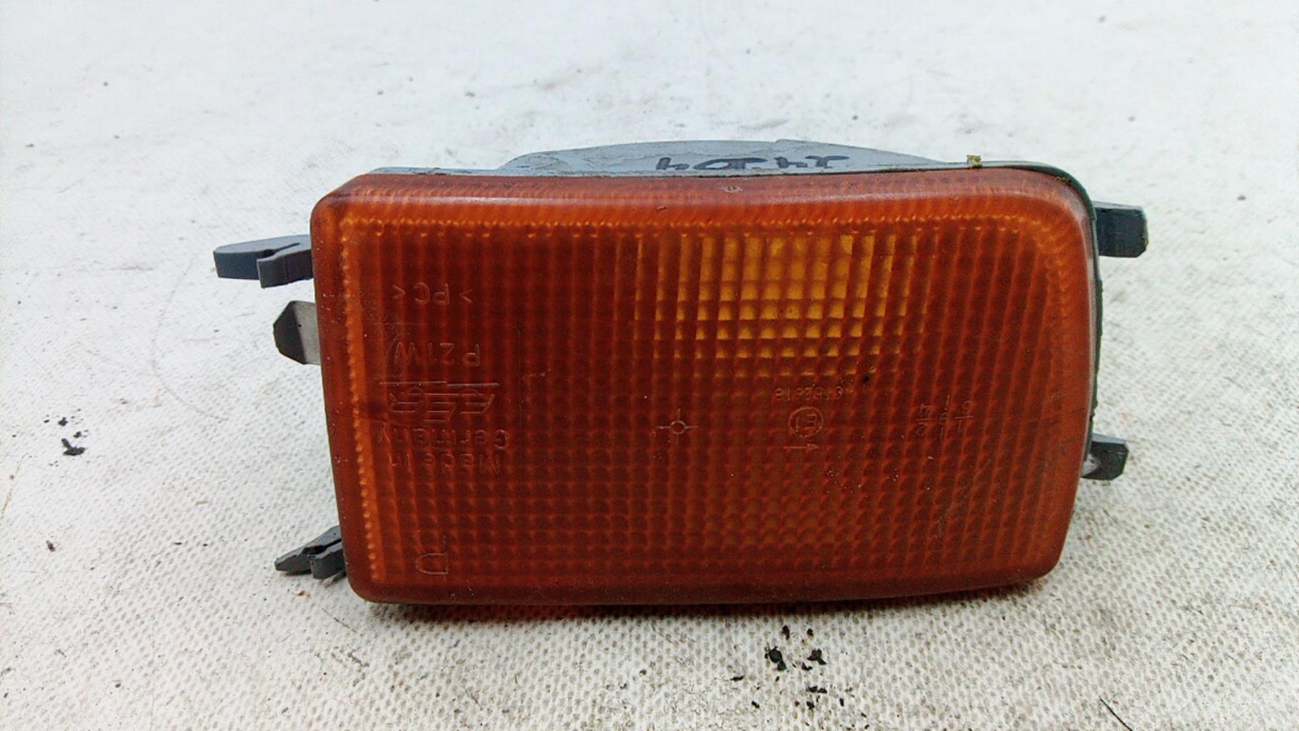 Gruppo ottico anteriore secondario destro (luci)(freccia) VOLKSWAGEN GOLF 3 Diésel - 1