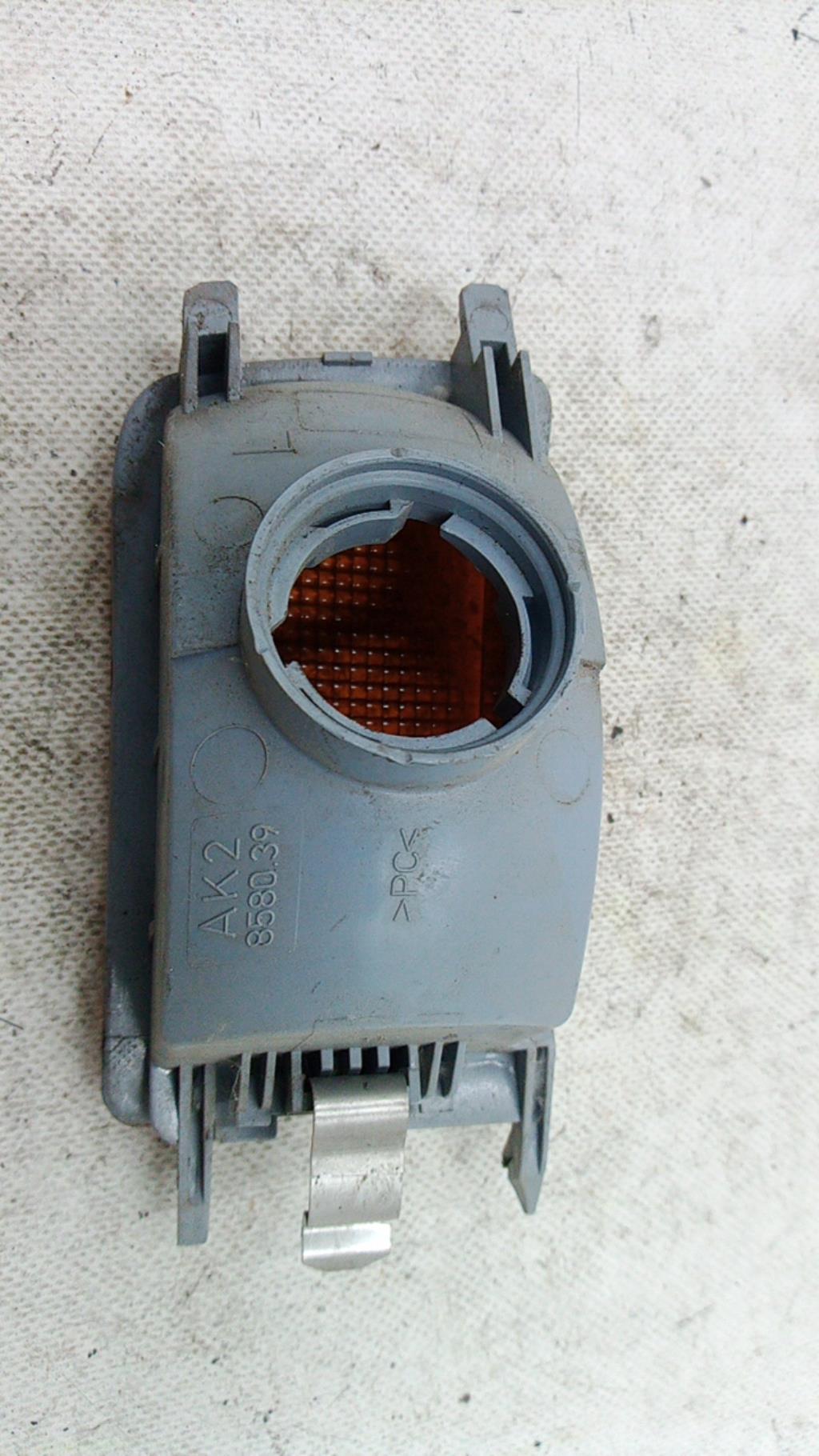 Gruppo ottico anteriore secondario sinistro (luci)(freccia) VOLKSWAGEN GOLF 3 Diésel - 1