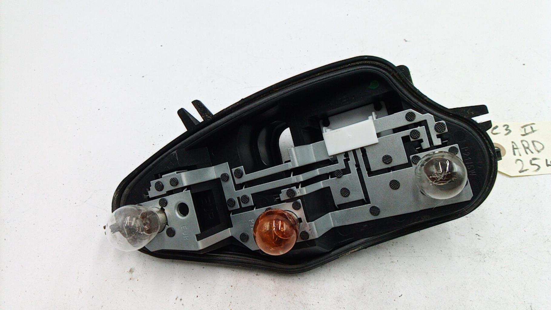 Base portalampade fanale posteriore destro CITROEN C3 2 PHASE 1 Gasolina - 1