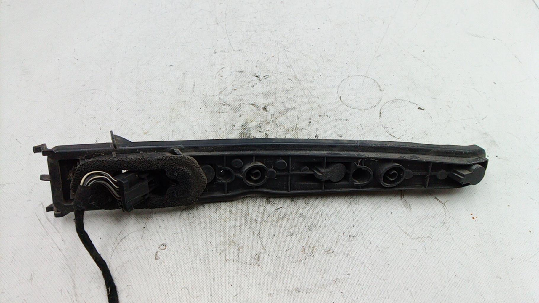 Base portalampade fanale posteriore sinistro OPEL MERIVA A PHASE 2 Diésel - 1