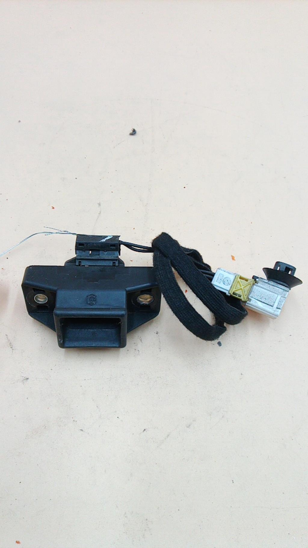Serrure de hayon RENAULT CLIO 2 CAMPUS PHASE 1 Diesel - 1