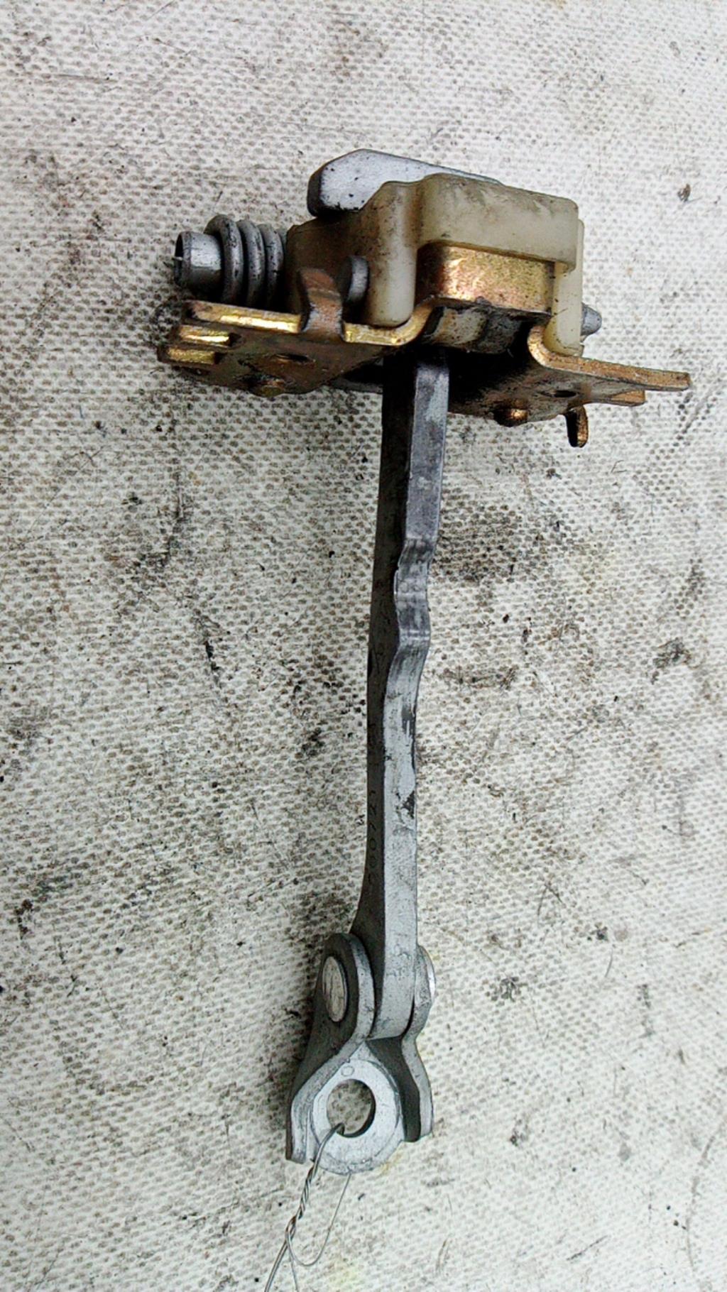 Tirante portiera anteriore destro RENAULT LAGUNA 2 PHASE 1 Diésel - 1