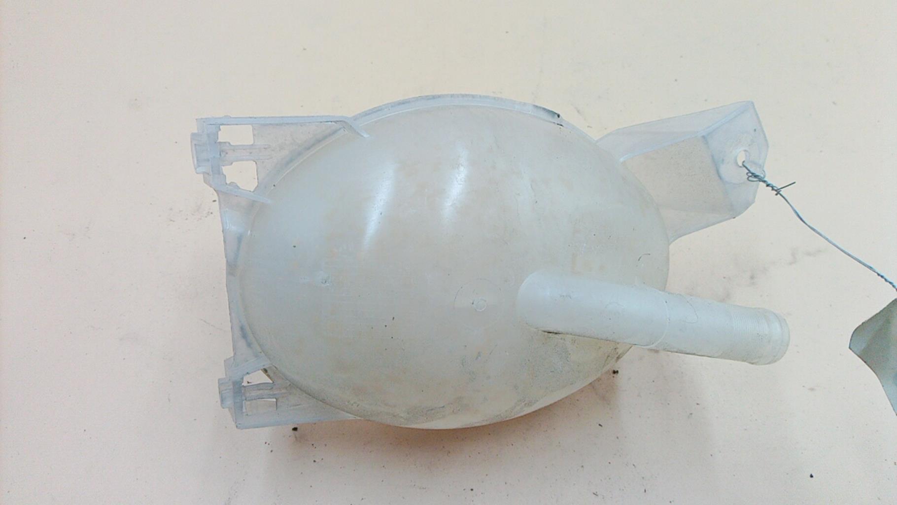 Vase d'expansion RENAULT CLIO 4 PHASE 2 Diesel - 1
