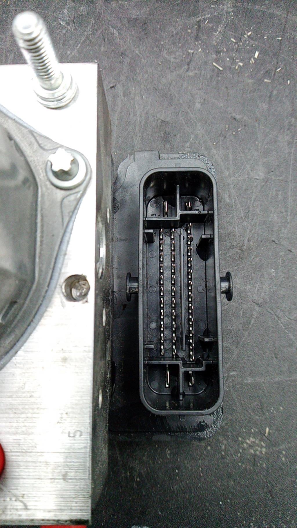 Blocco ABS (antibloccaggio freni) RENAULT CLIO 4 PHASE 2 Gasolina - 1