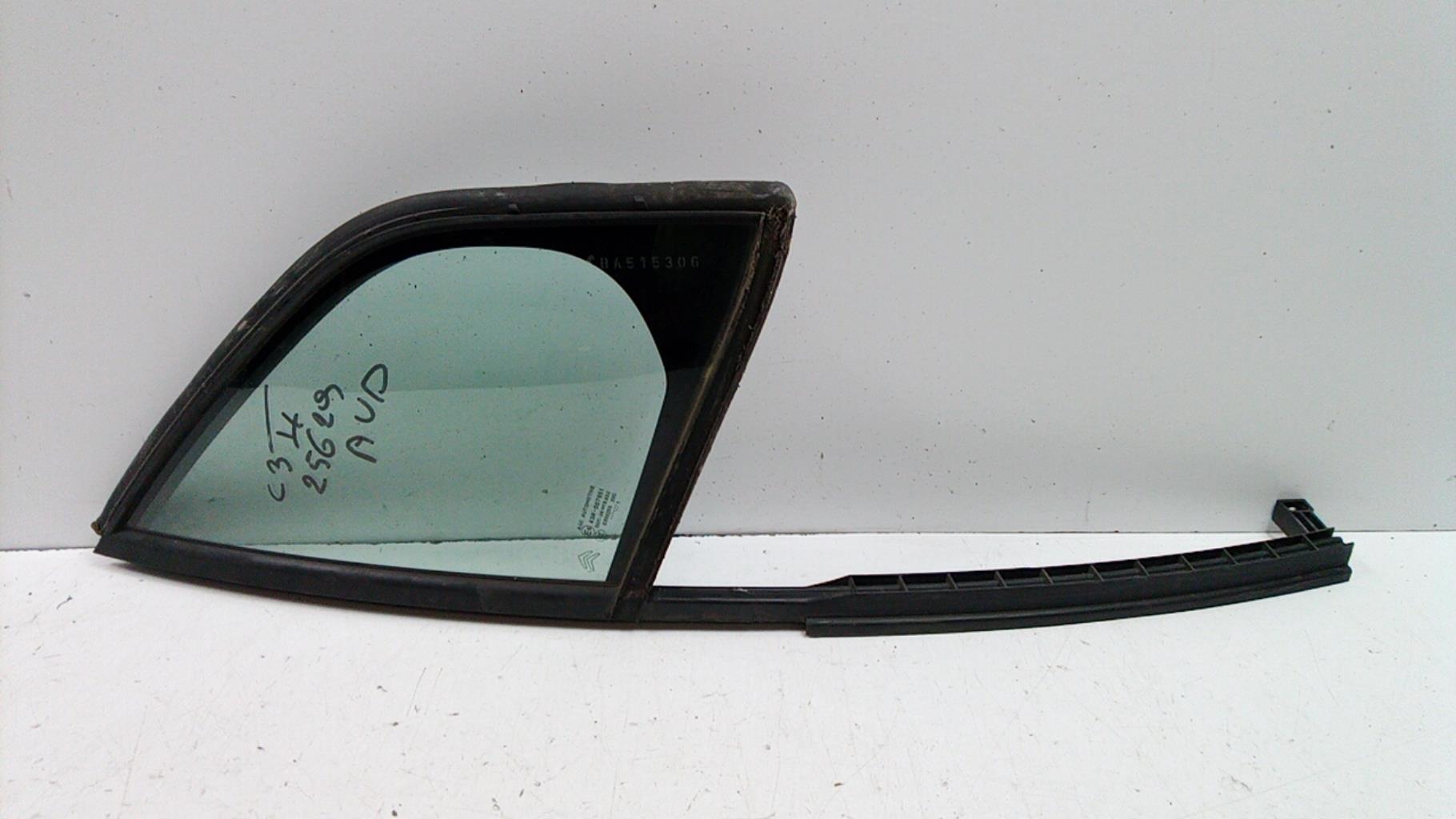 Custode avant droit (porte) CITROEN C3 2 PHASE 1 Essence - 1