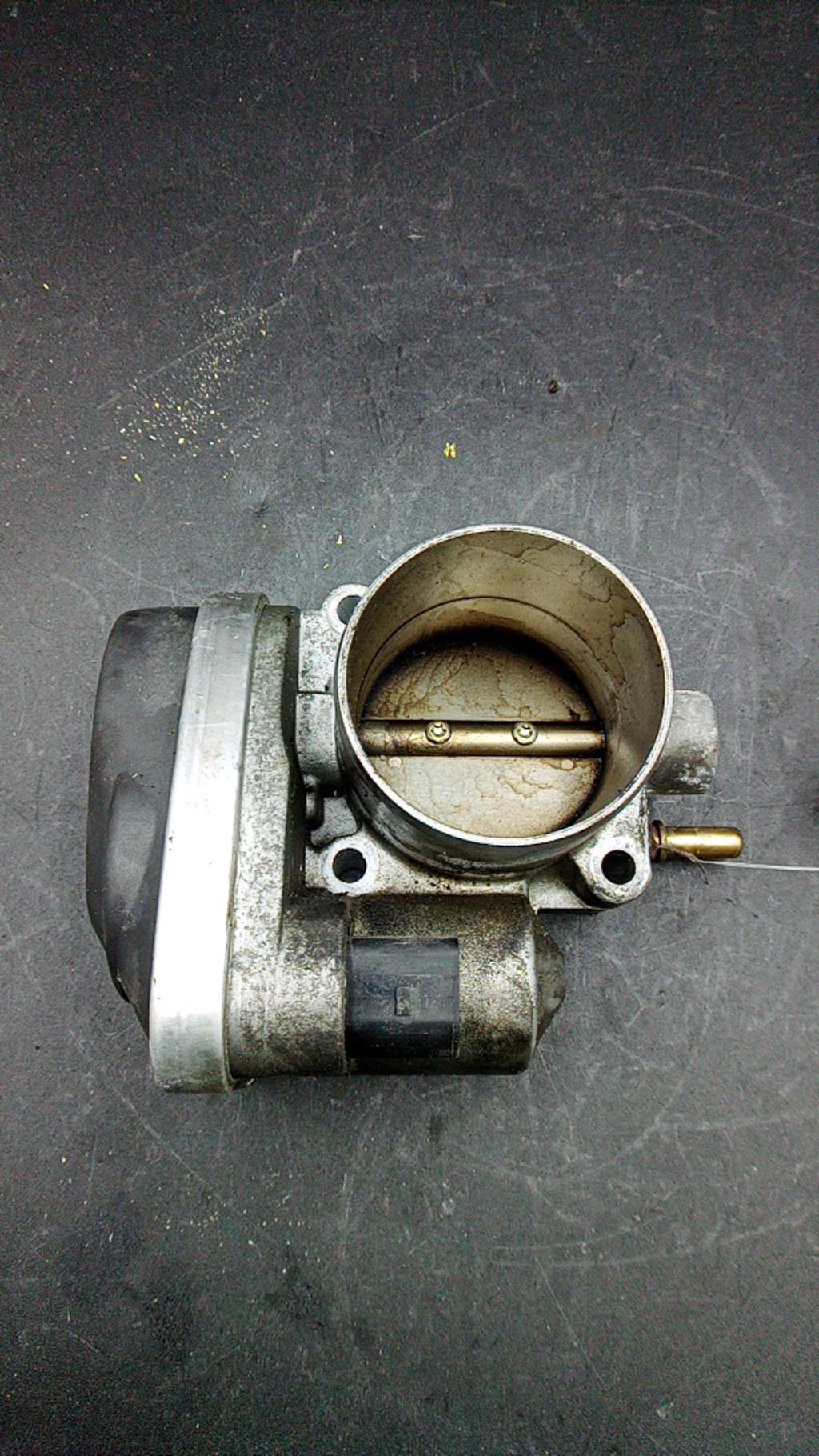 Debitmetre RENAULT CLIO 3 PHASE 1 Essence - 1