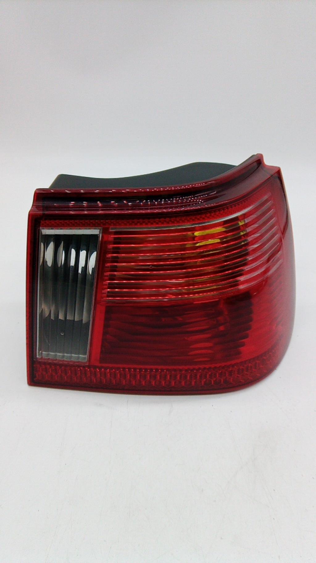 Fanale posteriore principale destro (luci) SEAT IBIZA 2 PHASE 3 Diésel - 1