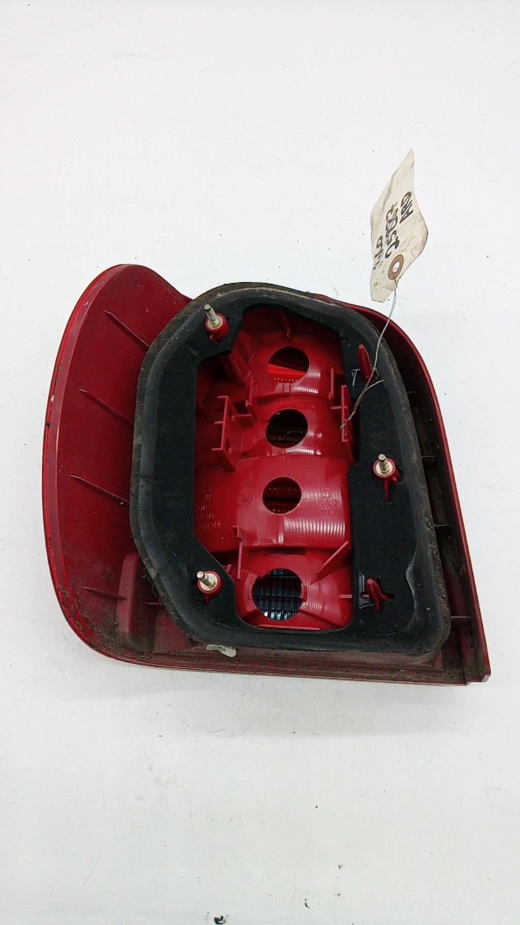 Fanale posteriore principale destro (luci) VOLKSWAGEN POLO 3 PHASE 2 Diésel - 1