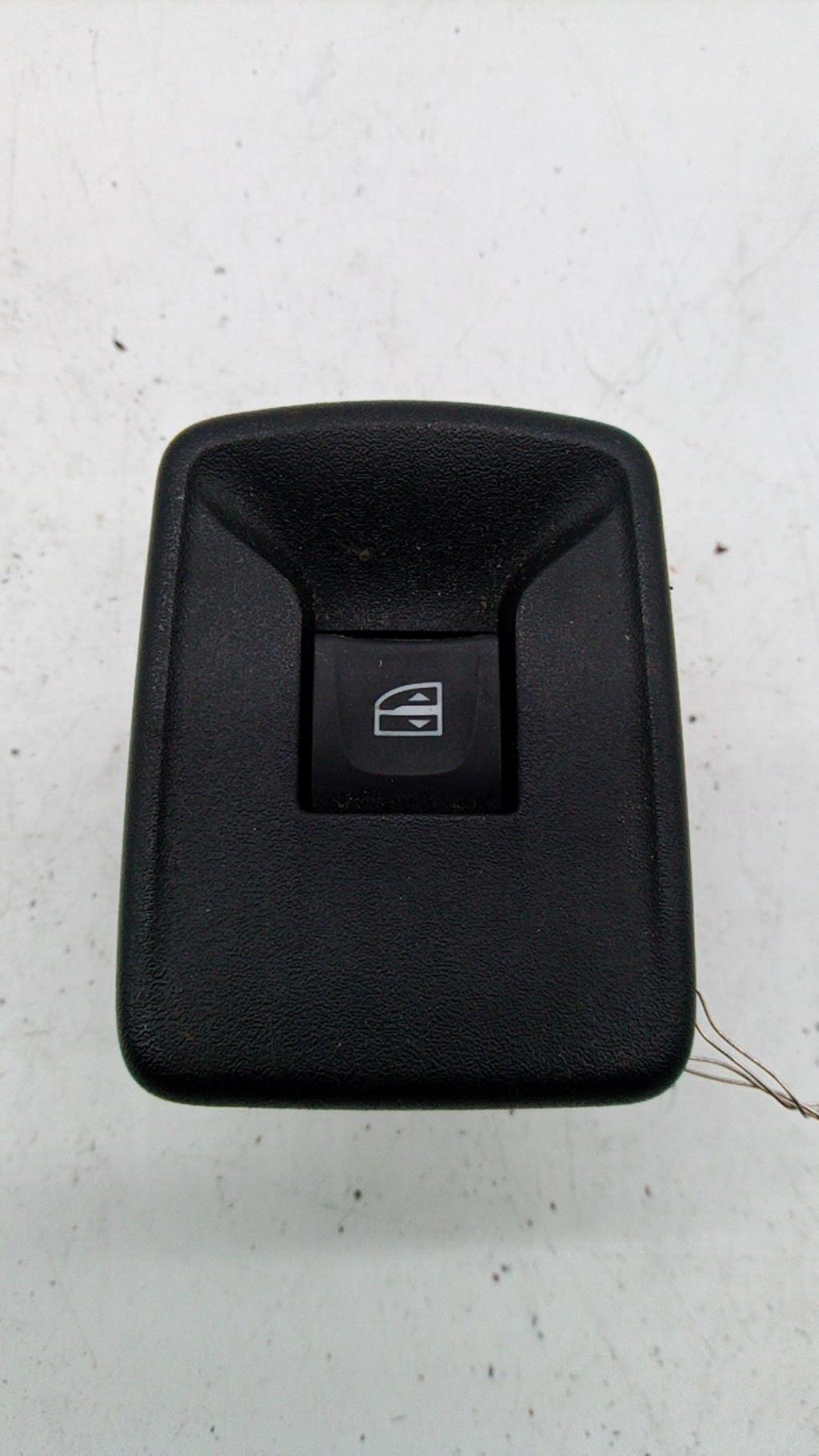 Interruttore lavacristalli anteriore destro DACIA SANDERO 2 PHASE 2 Gasolina - 1