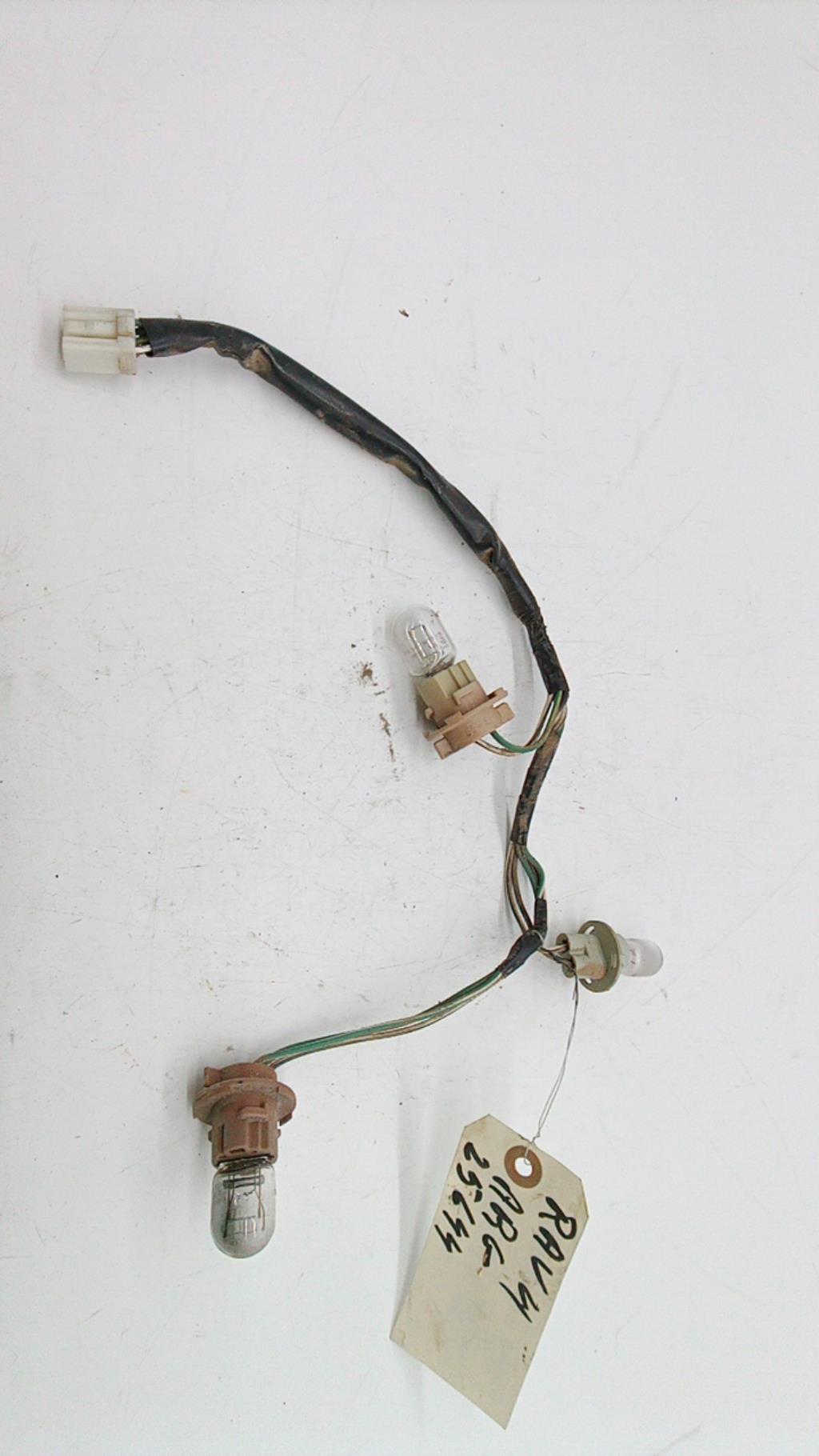 Base portalampade fanale posteriore sinistro TOYOTA RAV4 2 PHASE 1 Diésel - 1