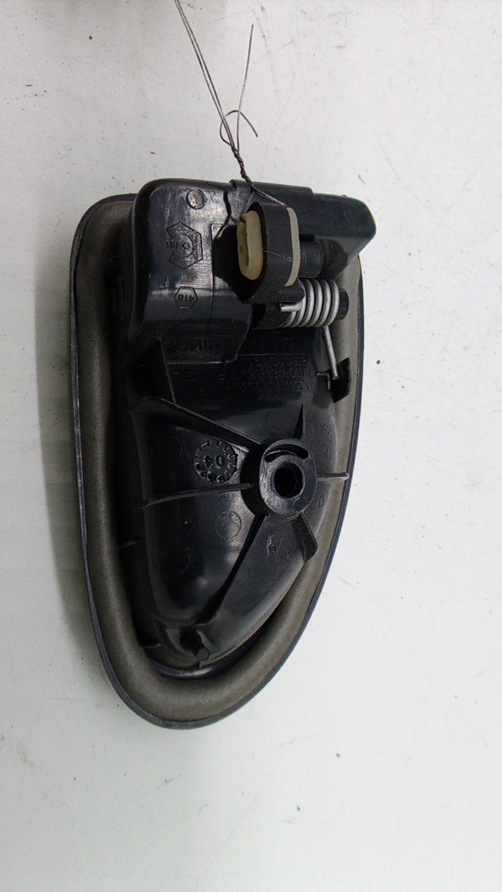 Maniglia interna posteriore destra RENAULT CLIO 2 PHASE 2 Diésel - 1