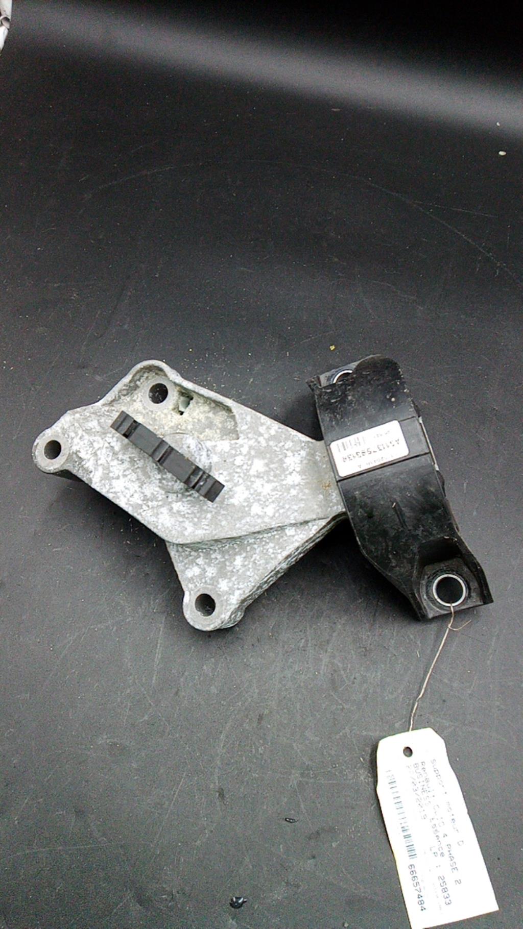 Support moteur droit RENAULT CLIO 4 PHASE 2 Essence - 1