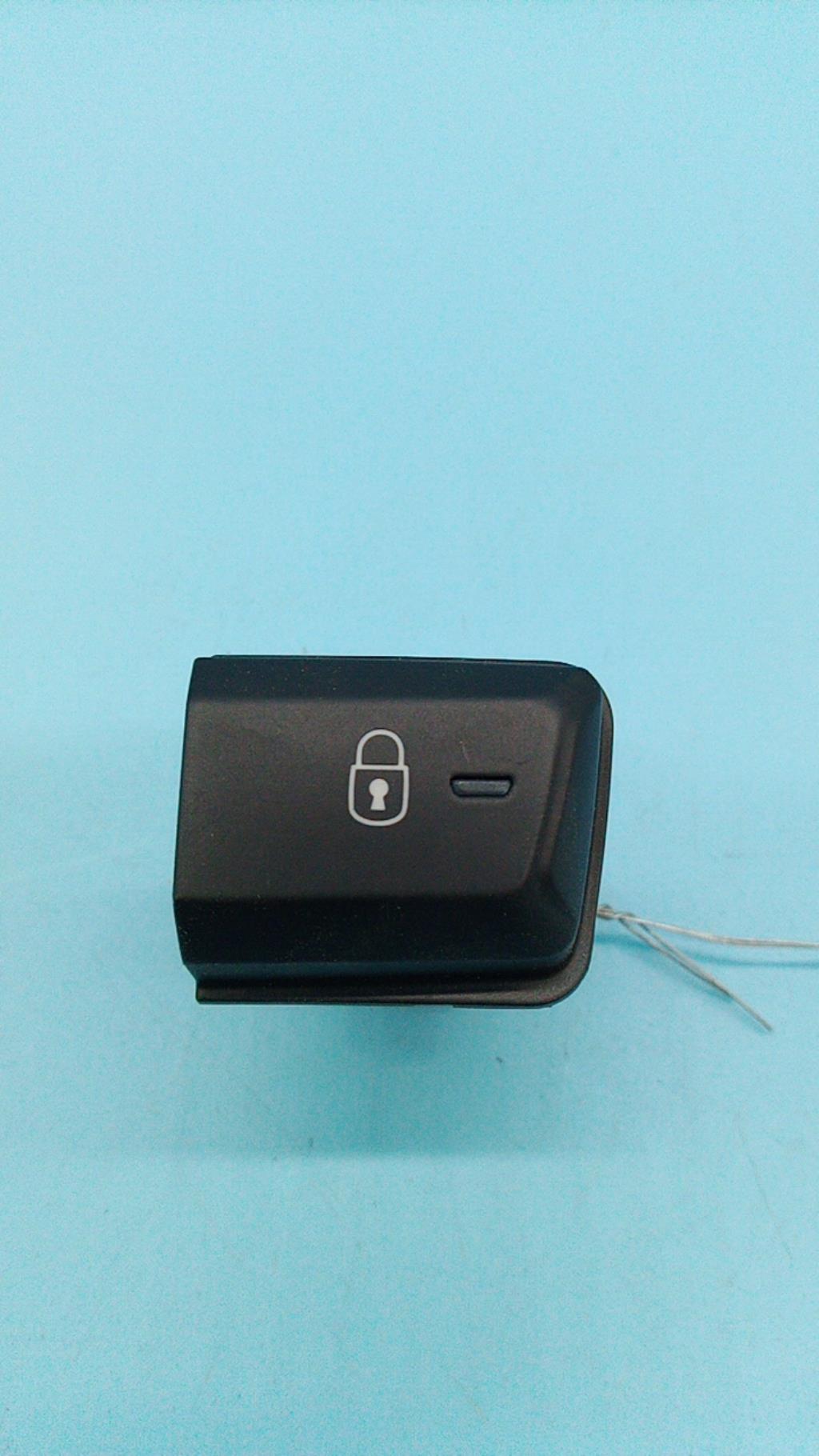 Bouton/Interrupteur PEUGEOT 208 1 PHASE 2 Diesel - 1