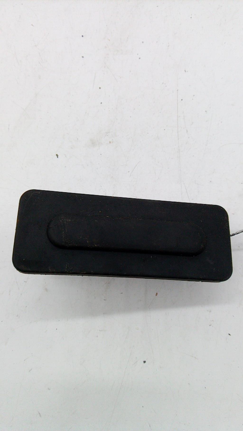 Pulsante del bagagliaio PEUGEOT 308 2 PHASE 1  - 1