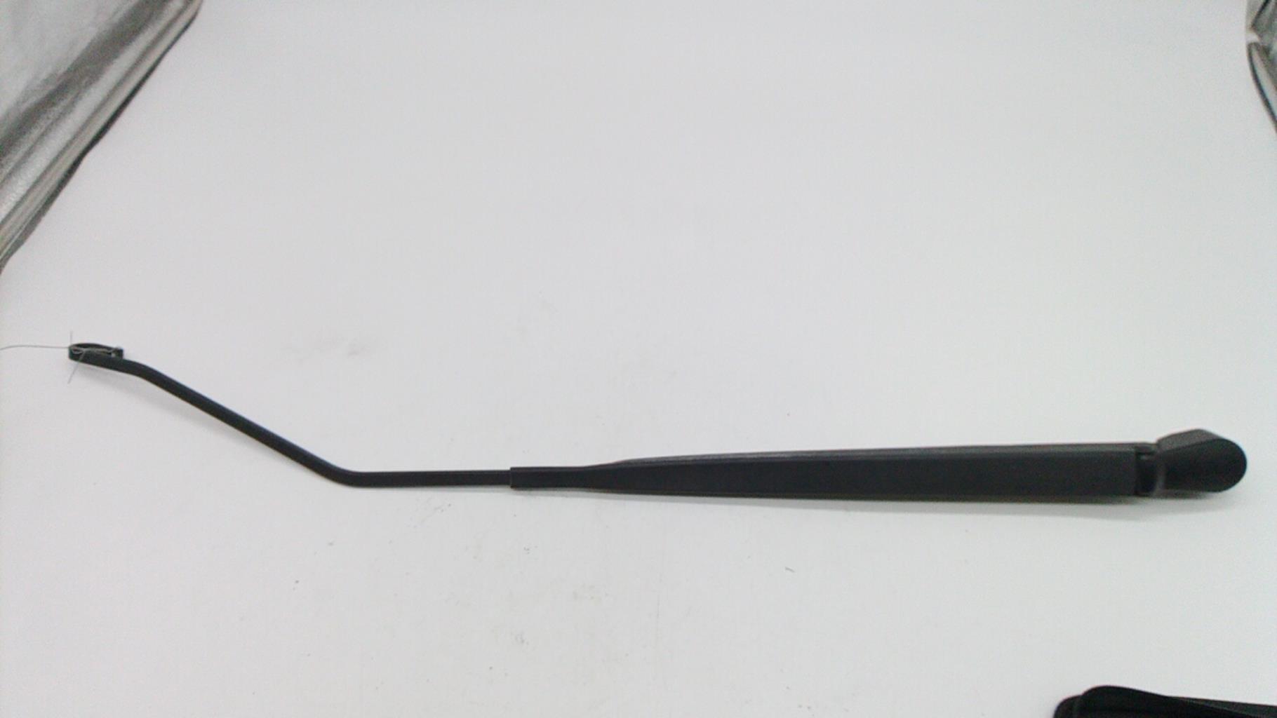 Braccio tergicristallo anteriore destro CITROEN C3 1 PHASE 2 Diésel - 1
