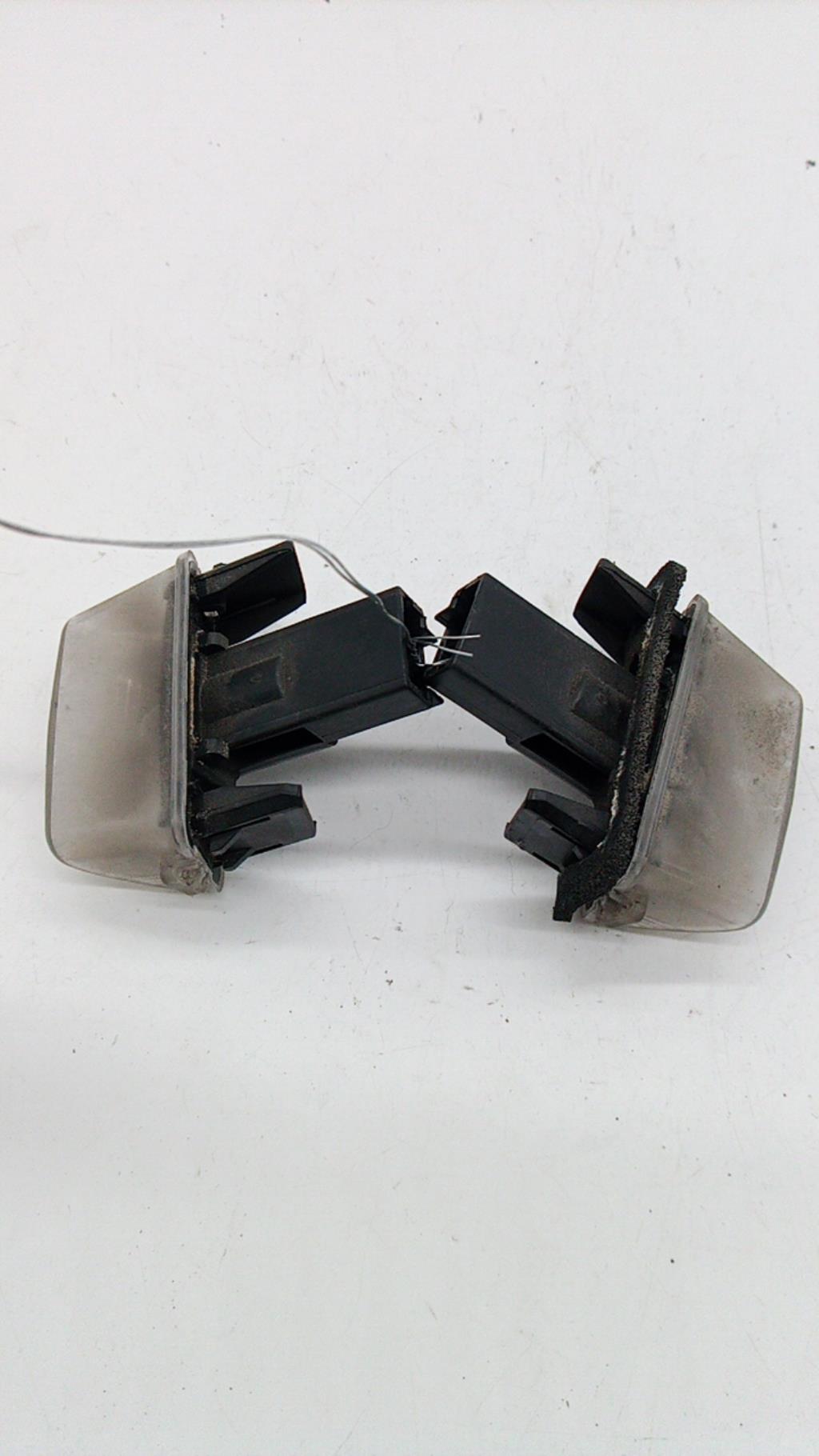 Eclairage de plaque PEUGEOT 207 PHASE 1 BREAK Diesel - 1