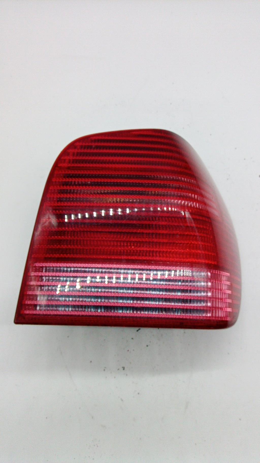 Fanale posteriore principale destro (luci) VOLKSWAGEN POLO 3 PHASE 2 Gasolina - 1