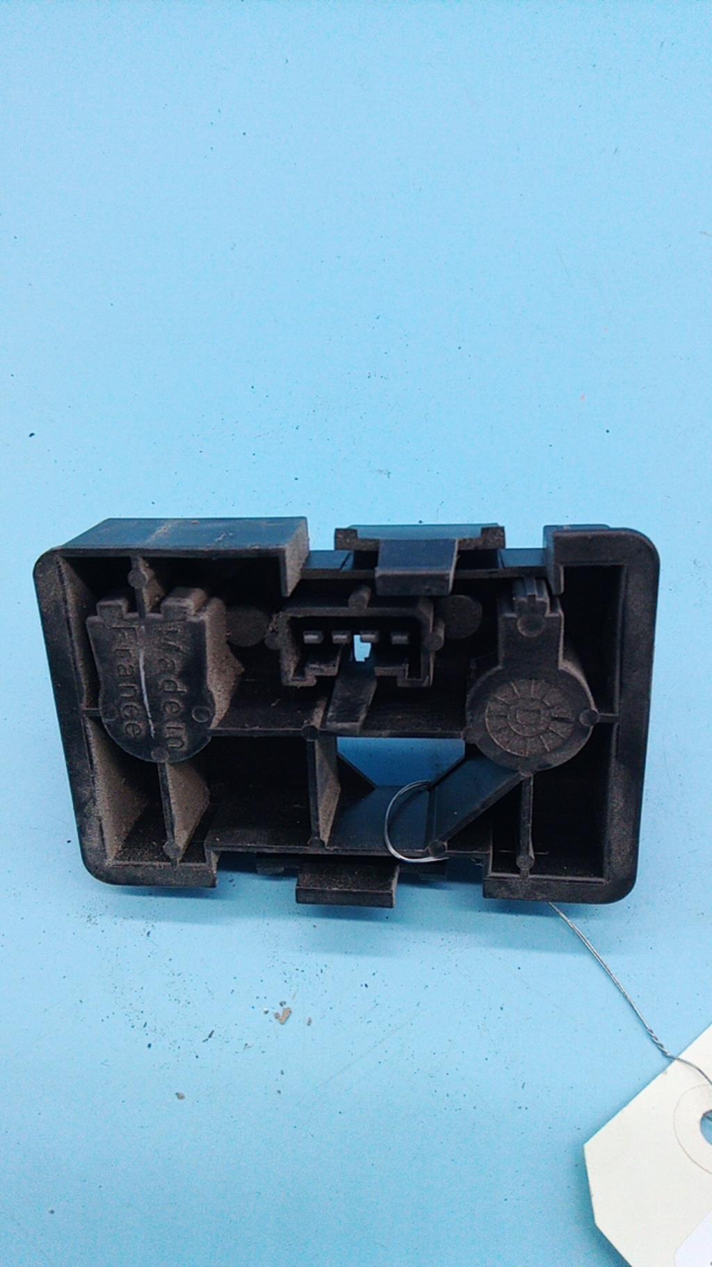 Base portalampade fanale posteriore destro CITROEN XANTIA PHASE 1 Diésel - 1