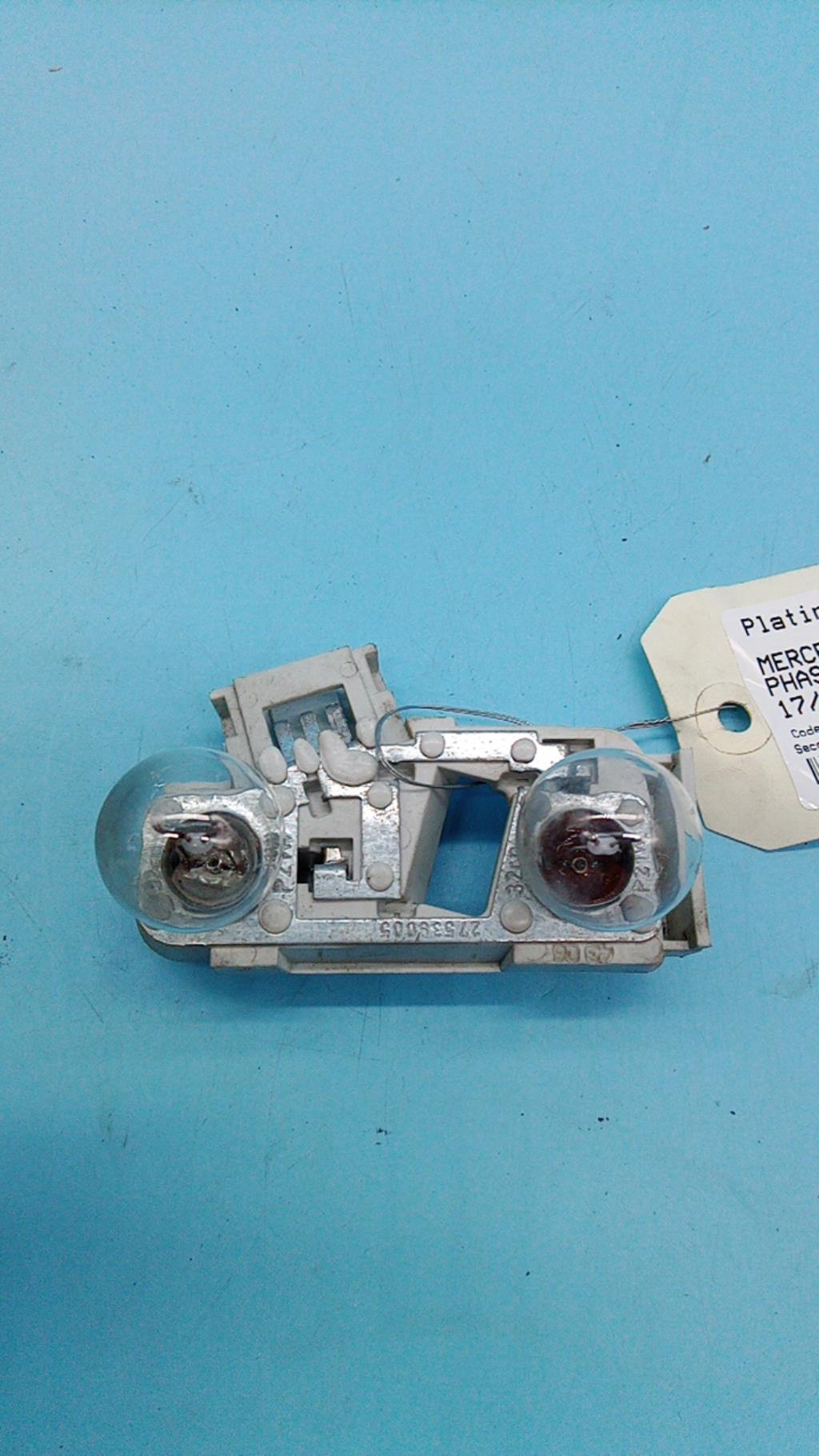 Base portalampade fanale posteriore sinistro MERCEDES CLASSE B 245 PHASE 1 Diésel - 1