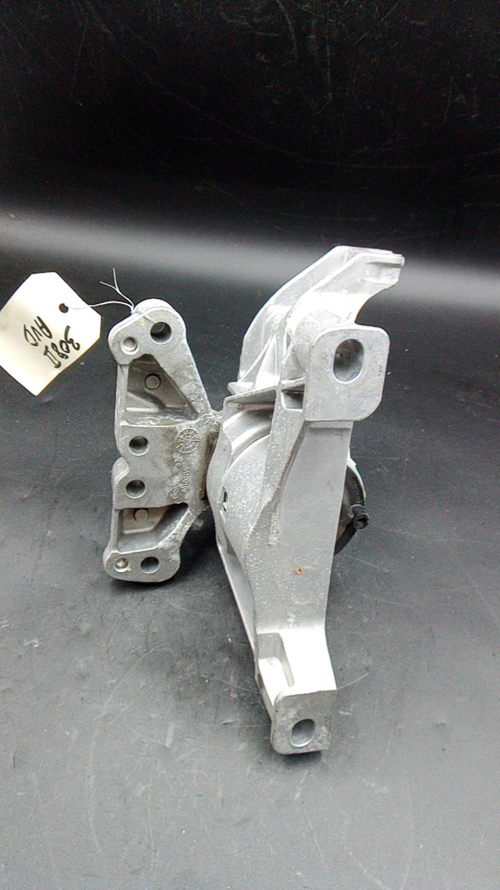 Supporto motore destro PEUGEOT 308 2 PHASE 1  - 1