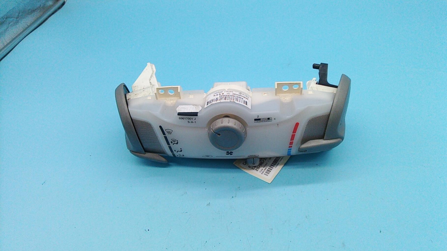 Commande chauffage PEUGEOT 107 PHASE 1 Essence - 1