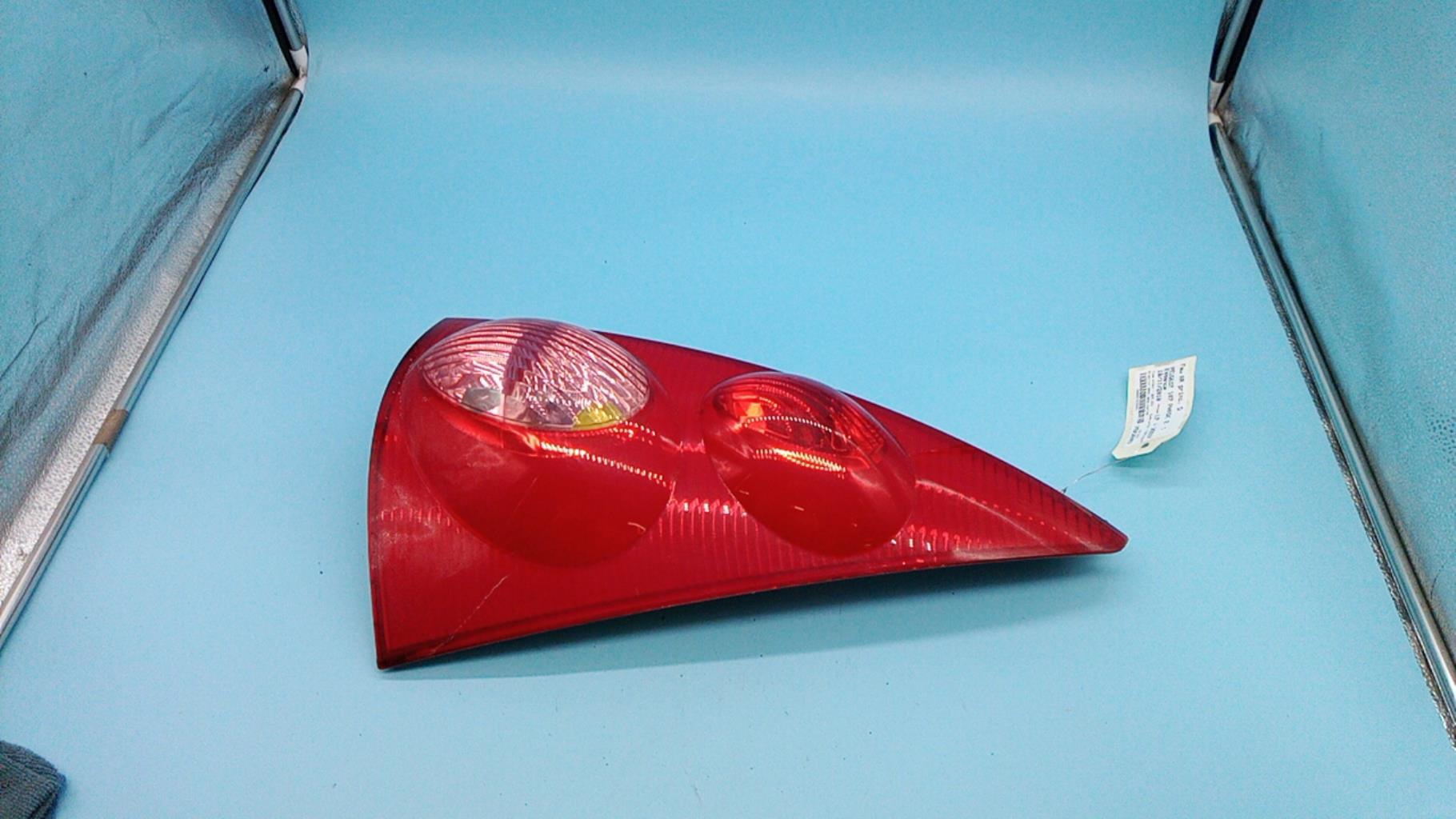 Fanale posteriore principale destro (luci) PEUGEOT 107 PHASE 2 Gasolina - 1