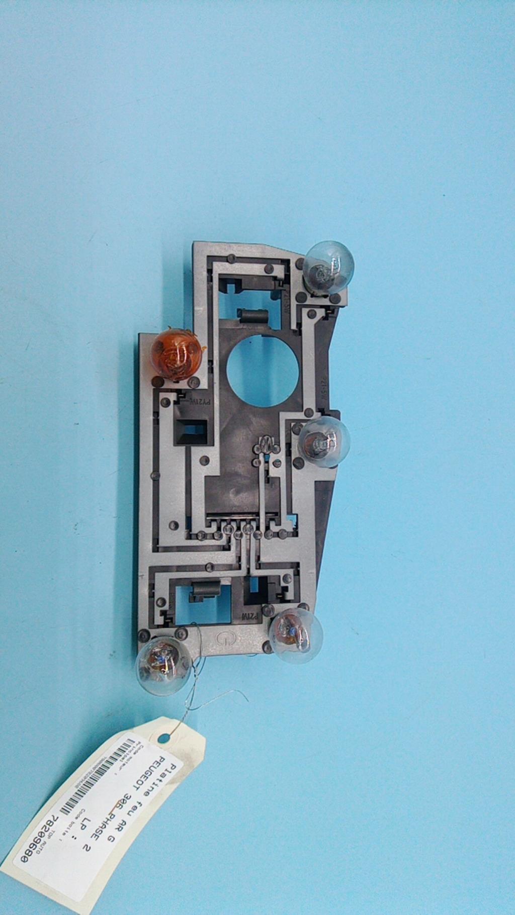 Base portalampade fanale posteriore sinistro PEUGEOT 306 PHASE 2  - 1