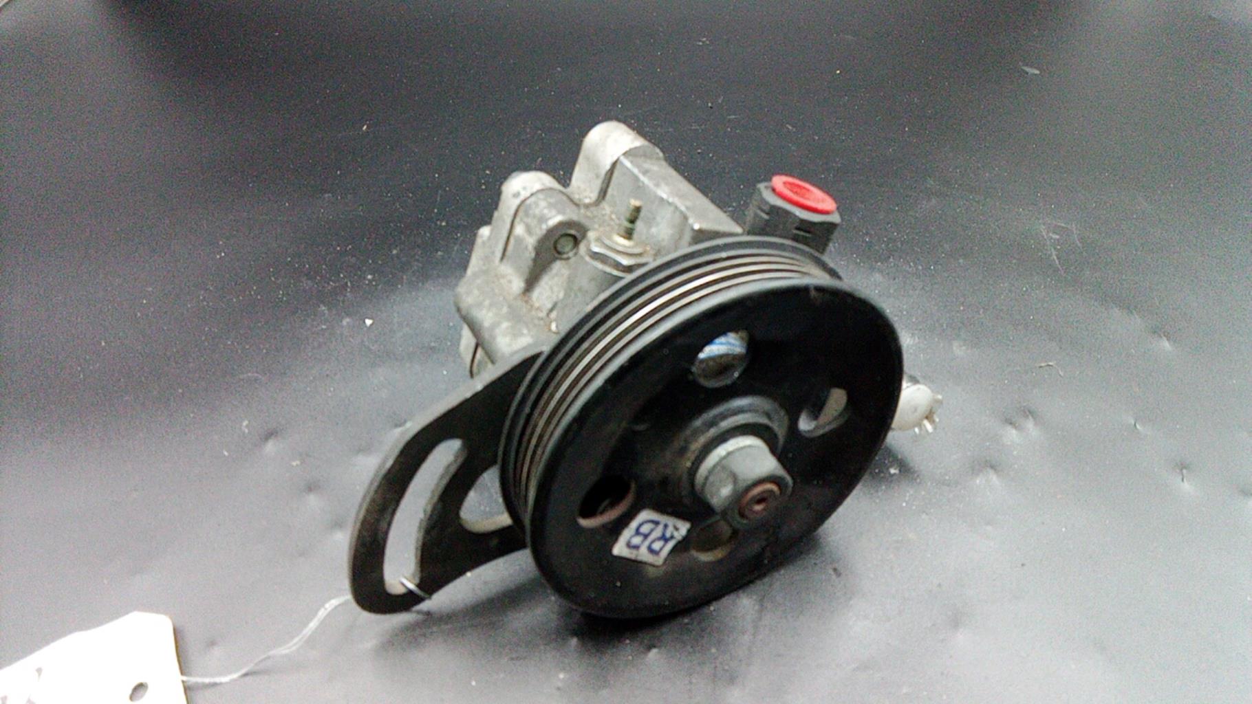 Pompe de direction CHEVROLET AVEO 1 Essence - 1