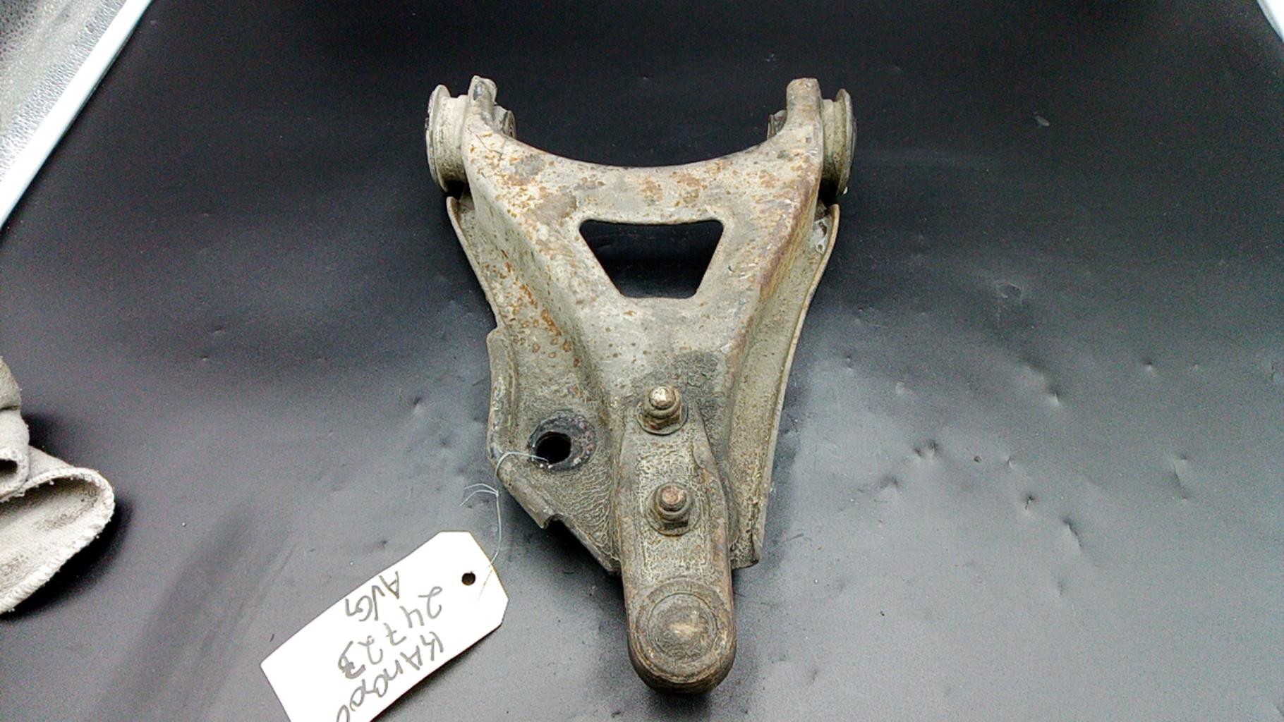 Triangle avant gauche RENAULT KANGOO 1 PHASE 1 Essence - 1