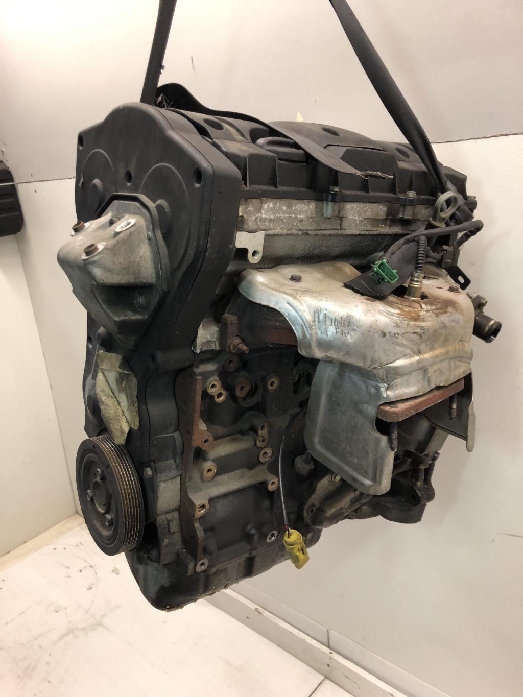 Moteur PEUGEOT 206 PHASE 2 CABRIOLET Essence - 1