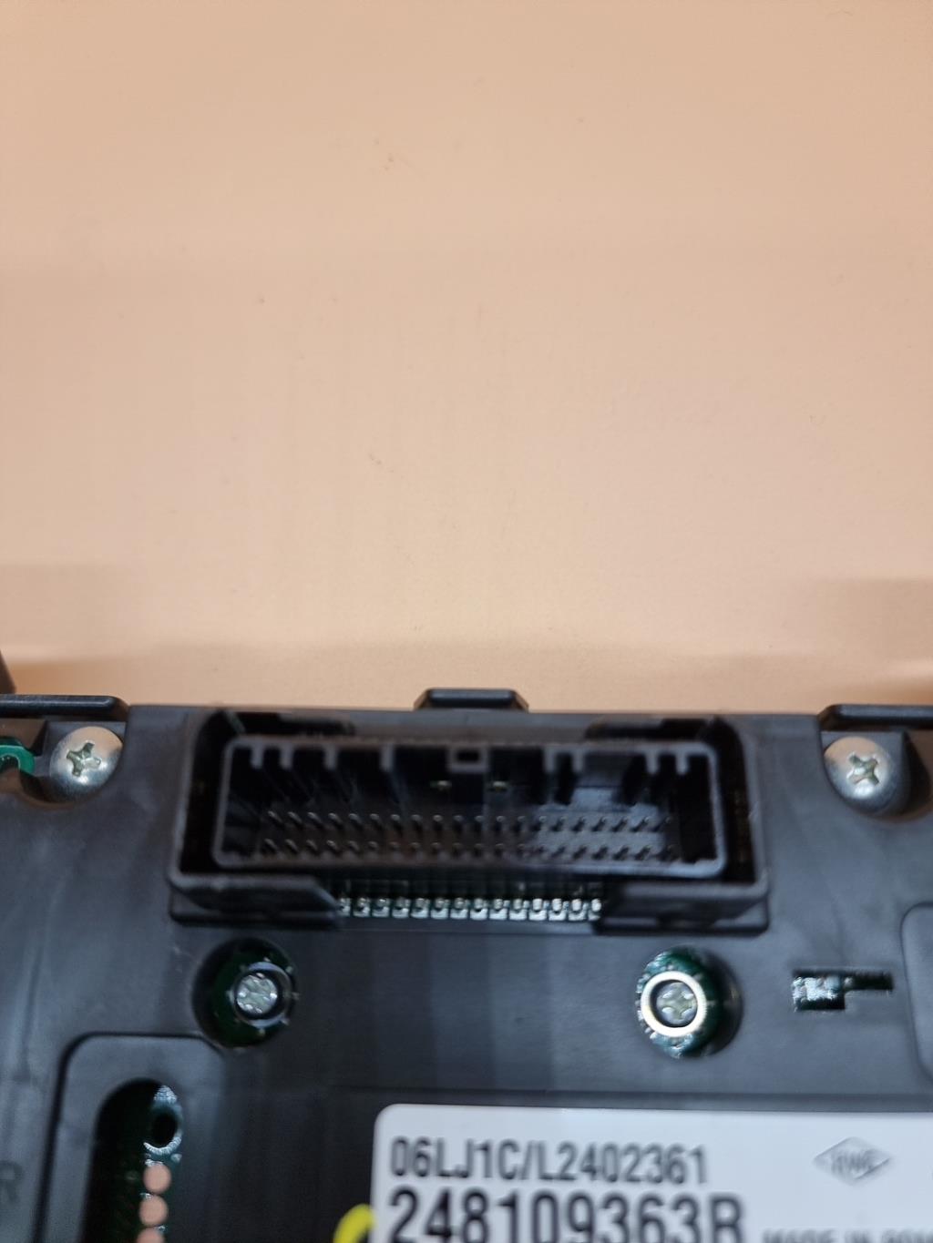 Compteur RENAULT CAPTUR 2 Diesel - 1