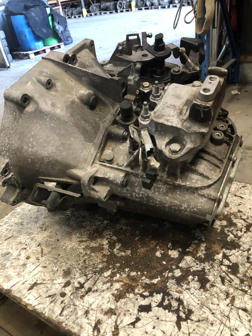 Boite de vitesses PEUGEOT 308 2 SW PHASE 1 BREAK Diesel - 1