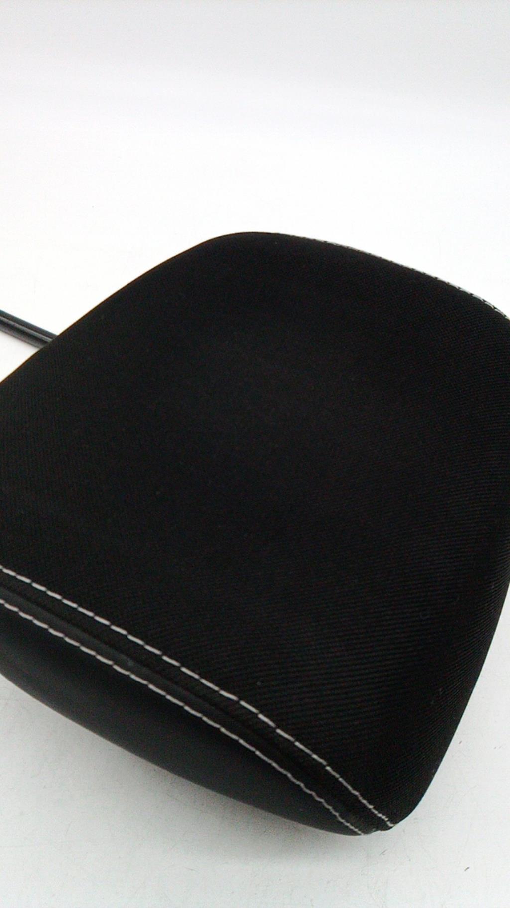 Appui tete avant RENAULT CLIO 4 PHASE 1  - 1