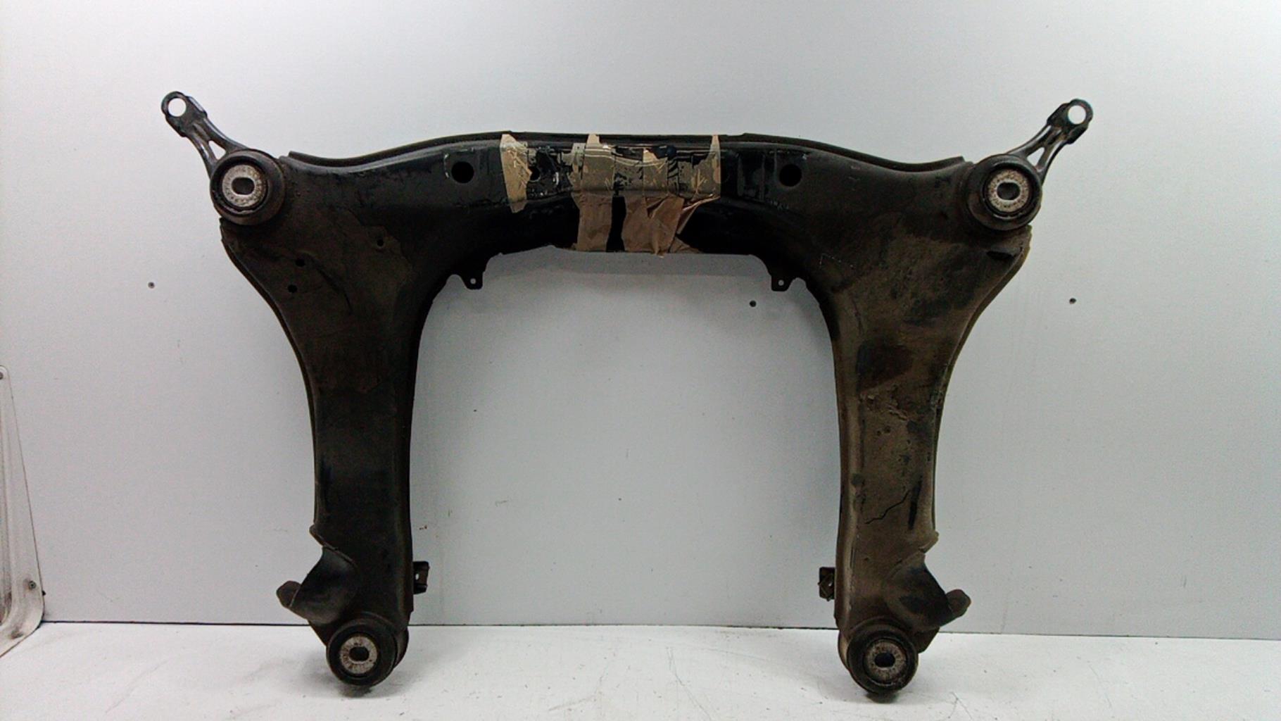 Berceau avant AUDI A4 2 AVANT PHASE 1 BREAK Diesel - 1