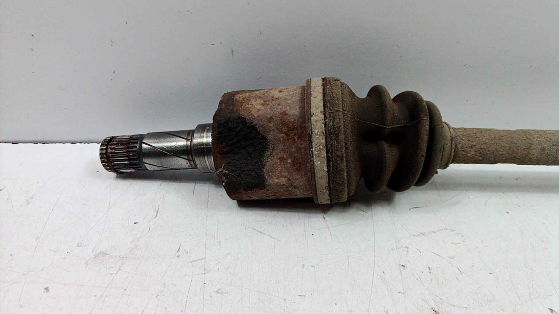 Giunto cardanico posteriore sinistro (trasmissione) LAND ROVER FREELANDER 2 Diésel - 1
