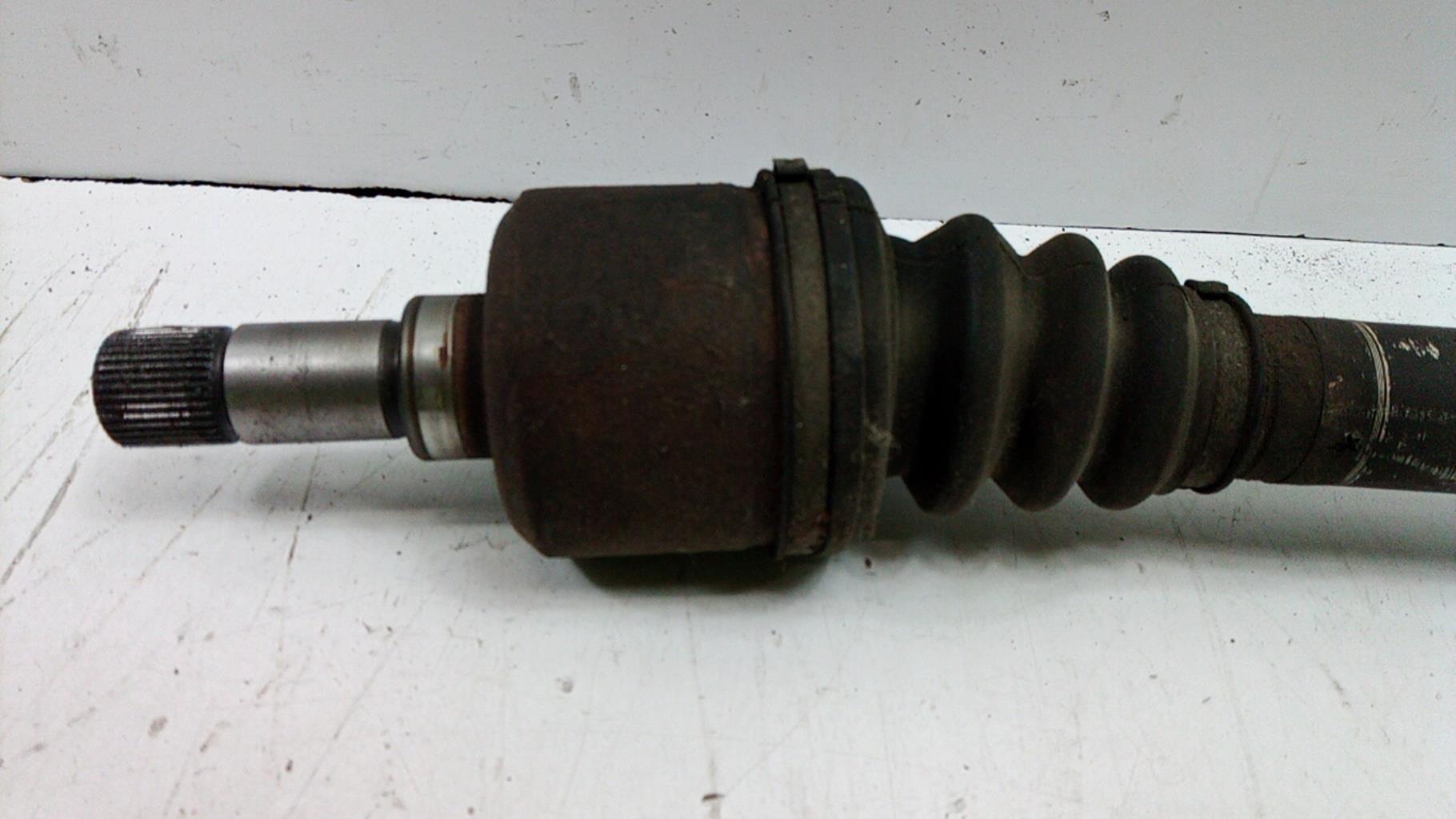 Giunto cardanico albero di trasmissione sinistro PEUGEOT 406 PHASE 2 BREAK Diésel - 1