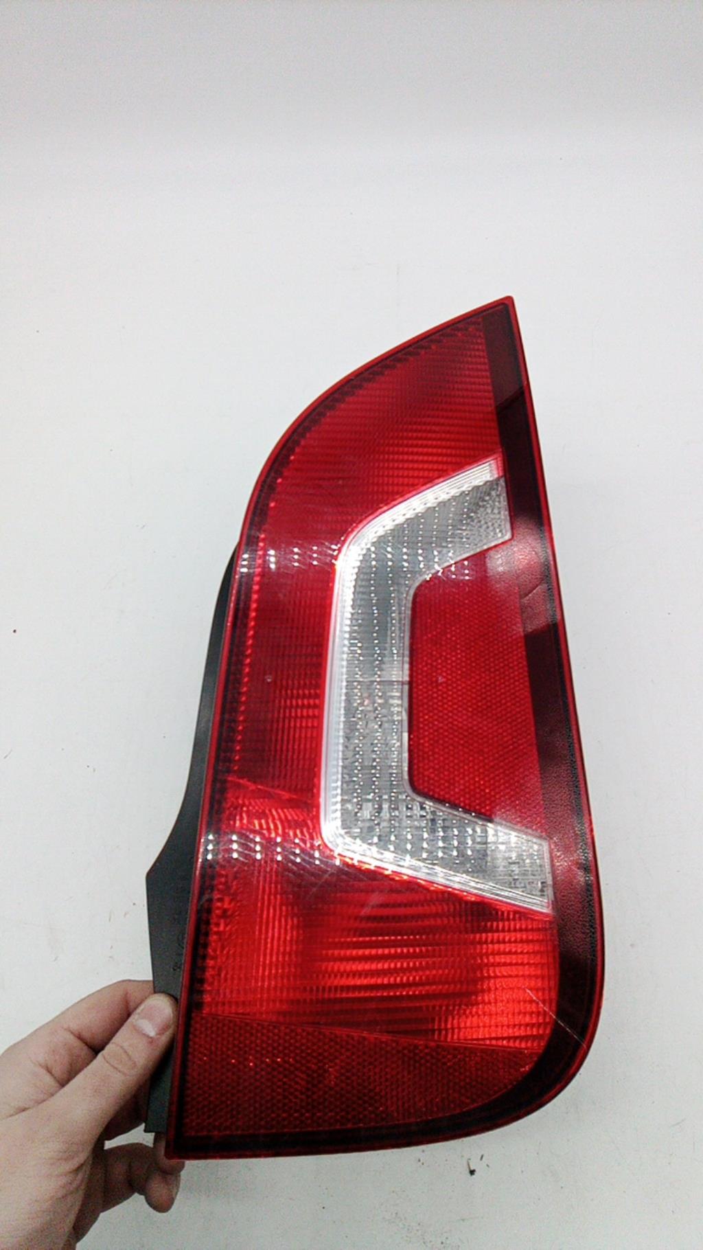 Fanale posteriore principale destro (luci) VOLKSWAGEN UP PHASE 1 Gasolina - 1