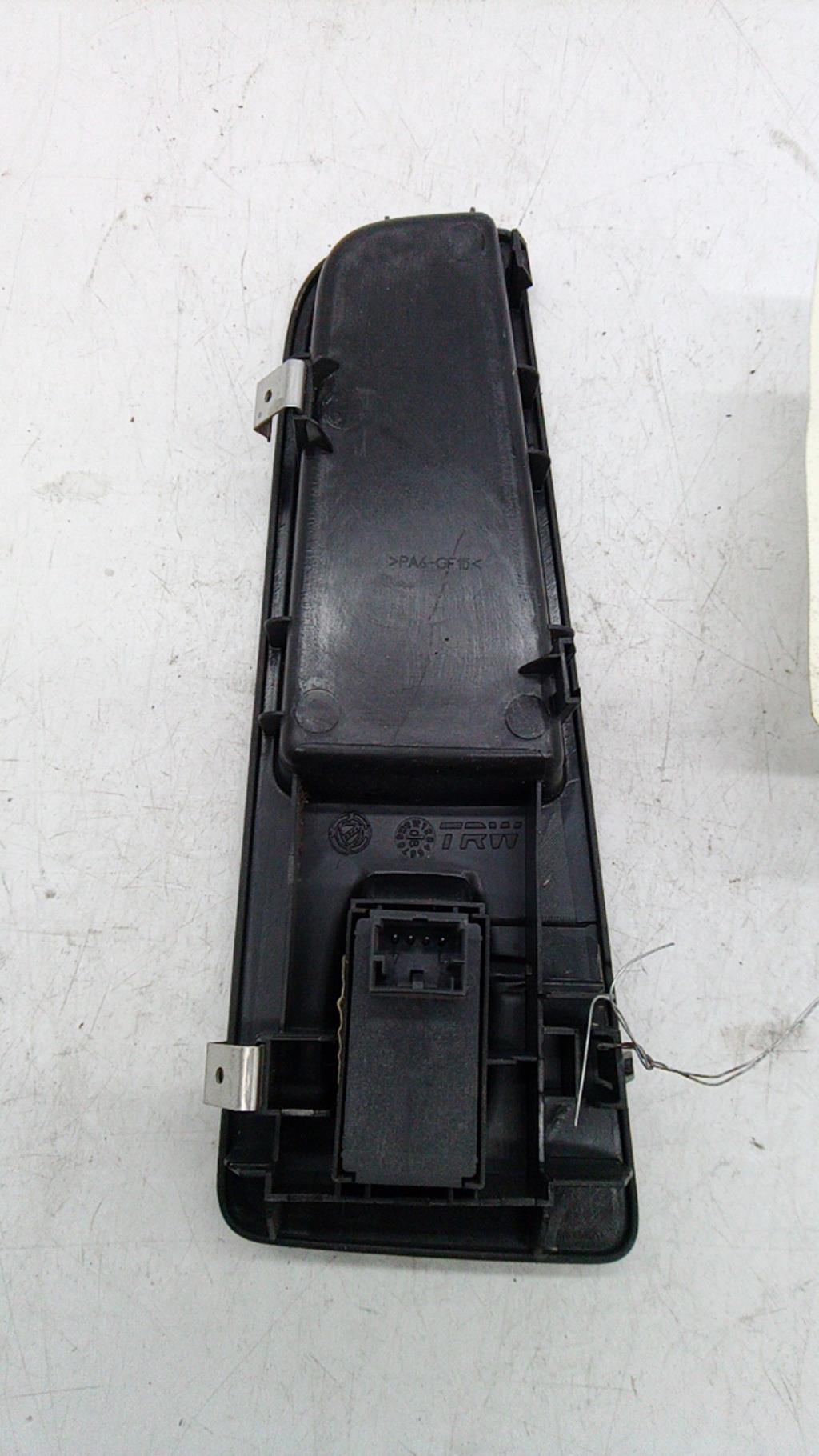 Interruttore lavacristalli anteriore destro FIAT BRAVO 2 Diésel - 1
