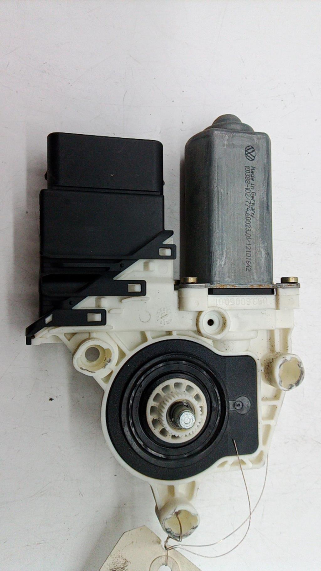 Motore alzacristalli posteriore destro VOLKSWAGEN GOLF 4 Diésel - 1