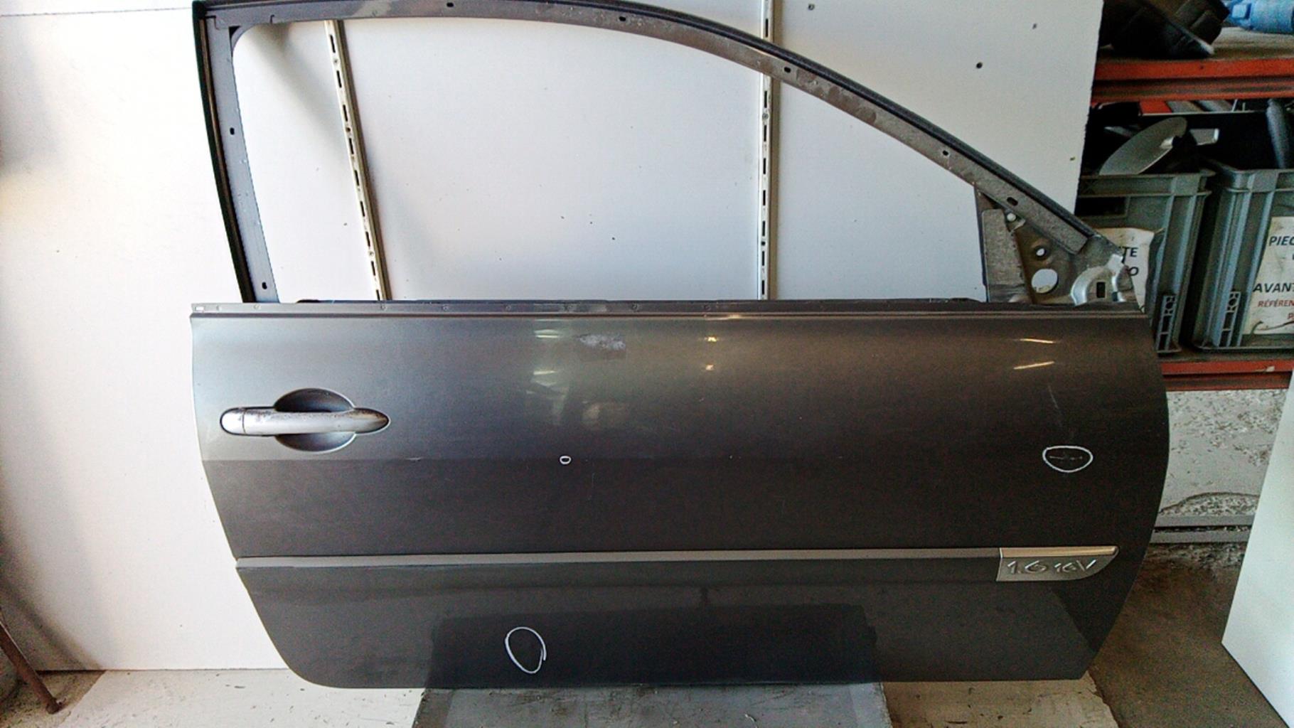 Porte avant droit RENAULT MEGANE 2 PHASE 1 Essence - 1