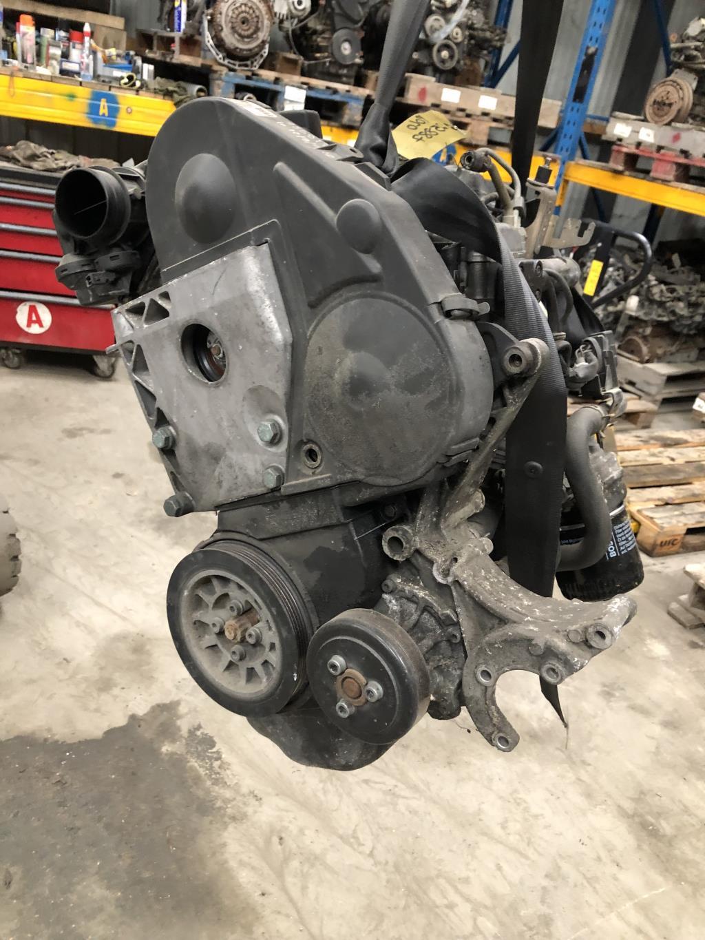 Moteur VOLKSWAGEN POLO 3 PHASE 2 Diesel - 1